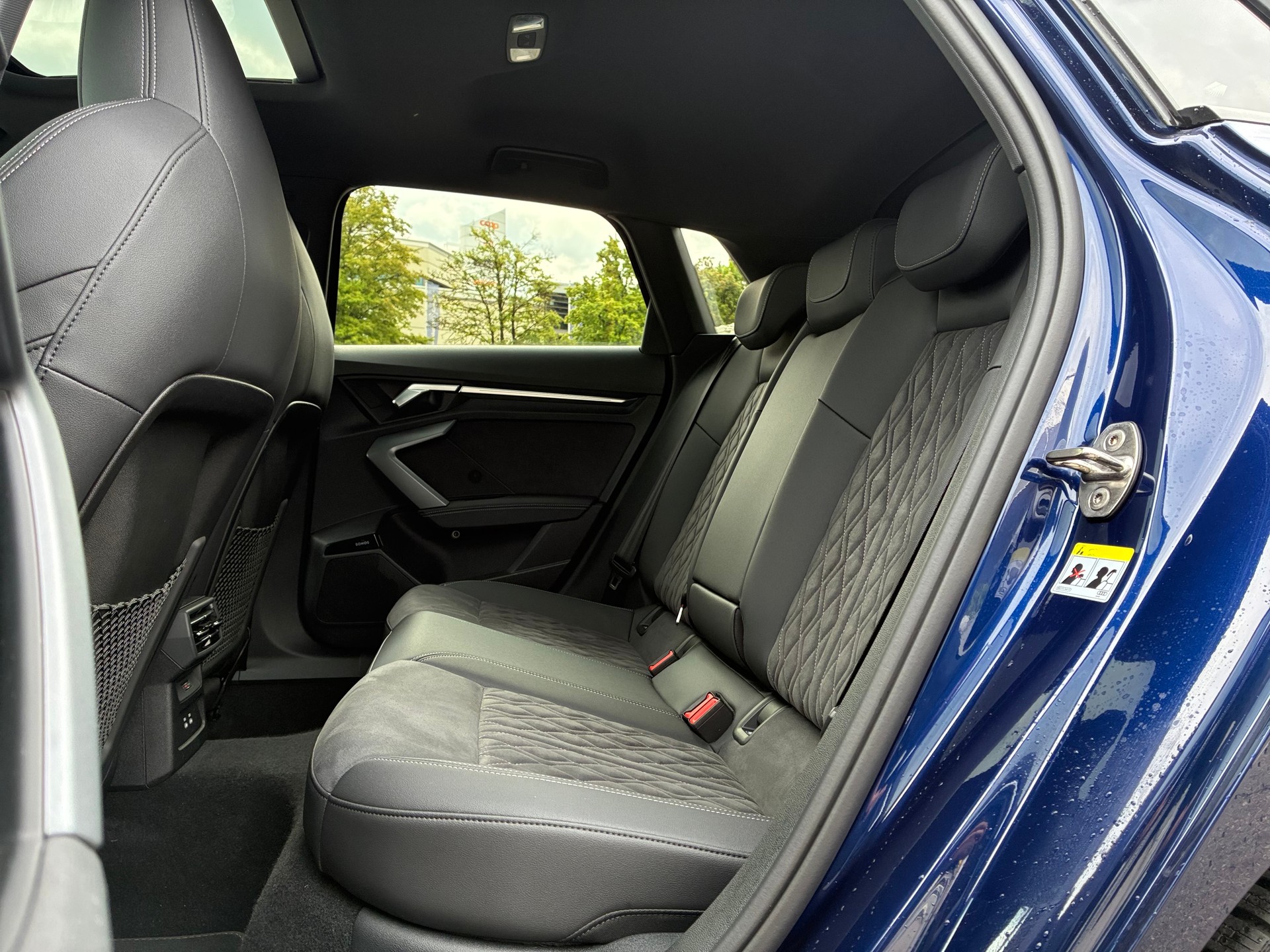 AUDI S3 Sportback TFSI quattro S-tronic-image-15