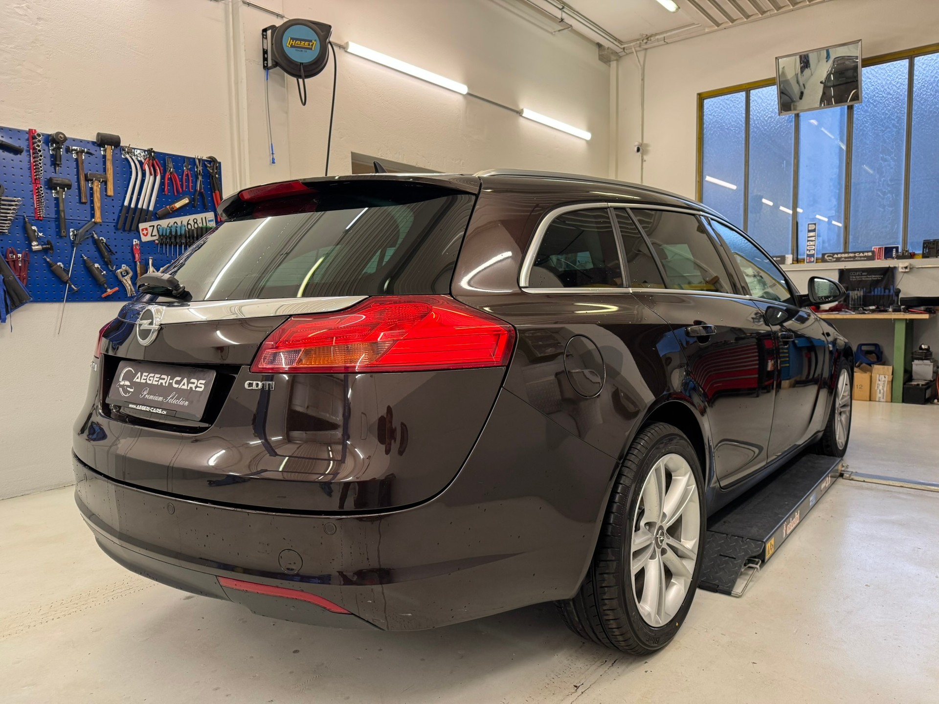 OPEL Insignia Sports Tourer 2.0 CDTI Sport-showroom-element-3