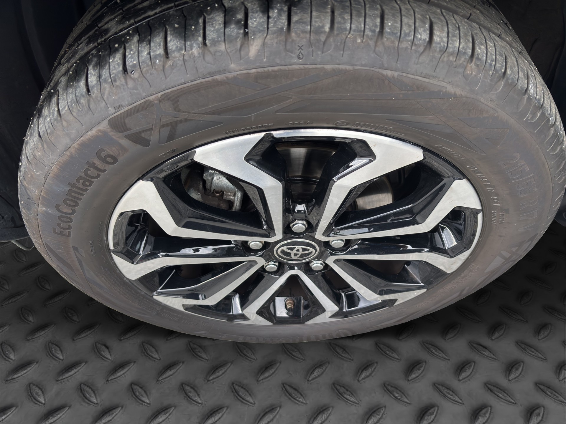 TOYOTA Yaris Cross 1.5 Trend AWDi e-CVT-image-16