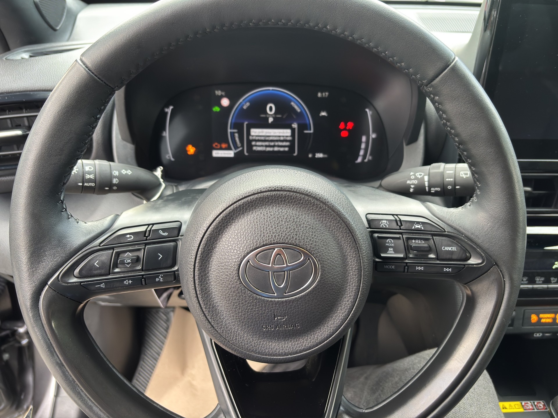 TOYOTA Yaris Cross 1.5 Trend AWDi e-CVT-image-9