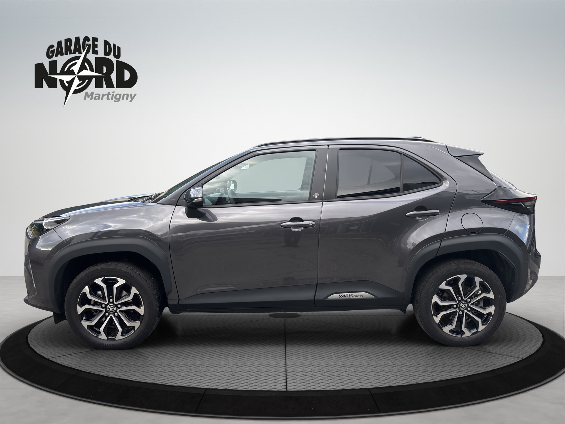 TOYOTA Yaris Cross 1.5 Trend AWDi e-CVT-showroom-element-2