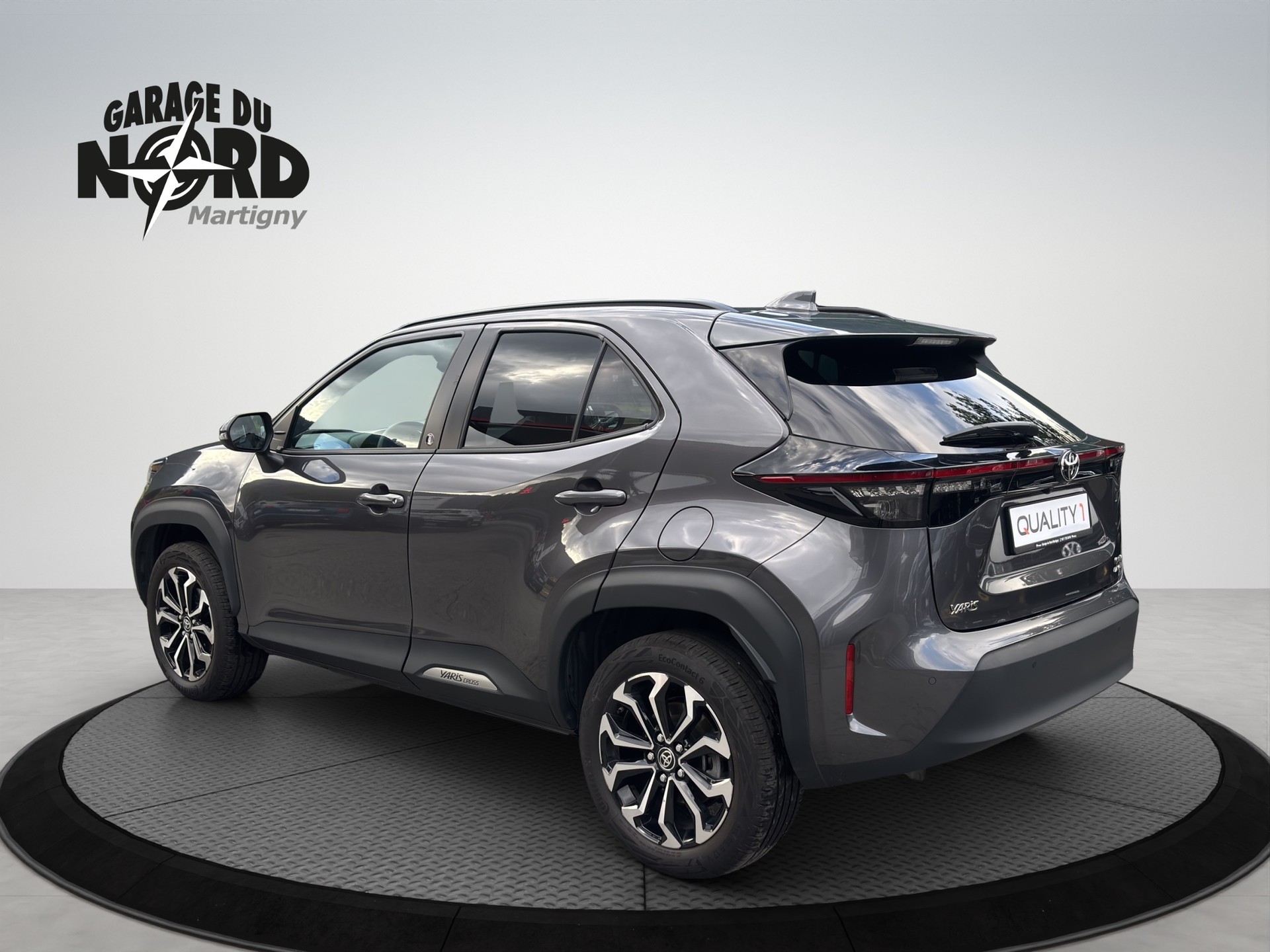TOYOTA Yaris Cross 1.5 Trend AWDi e-CVT-showroom-element-3