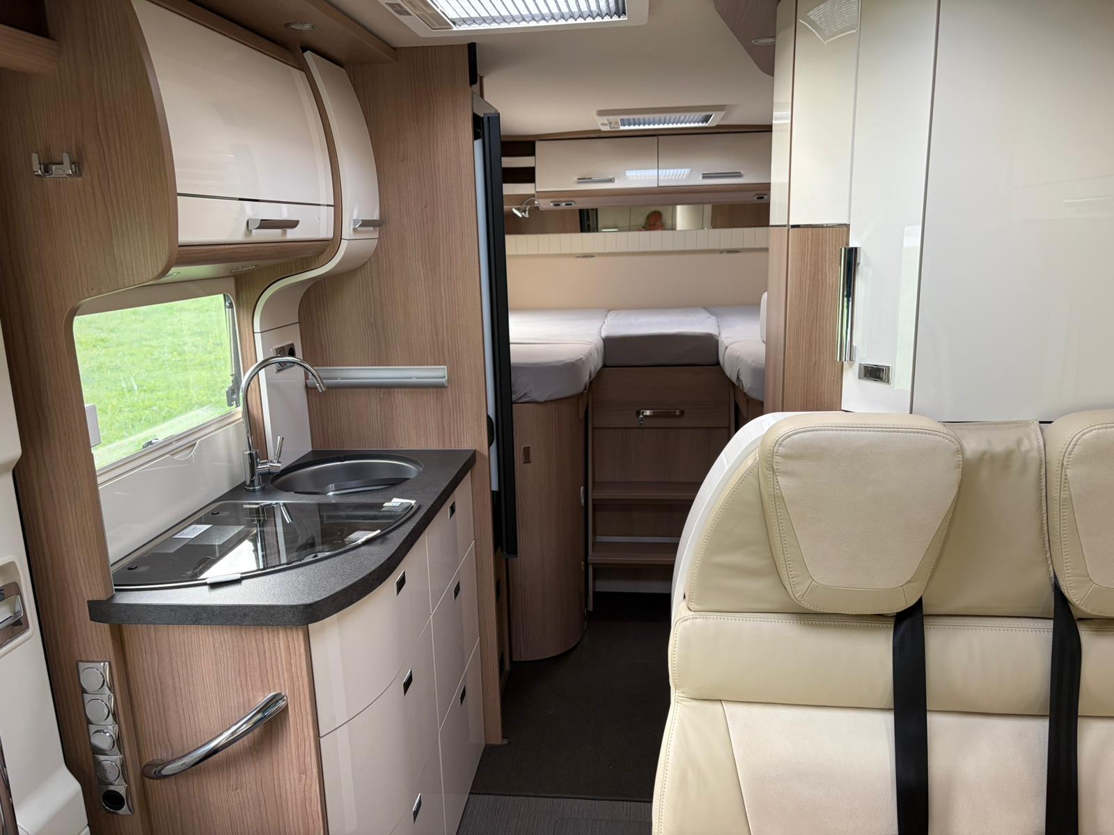 MERCEDES-BENZ Carthago C-Tourer T143 LE-image-11