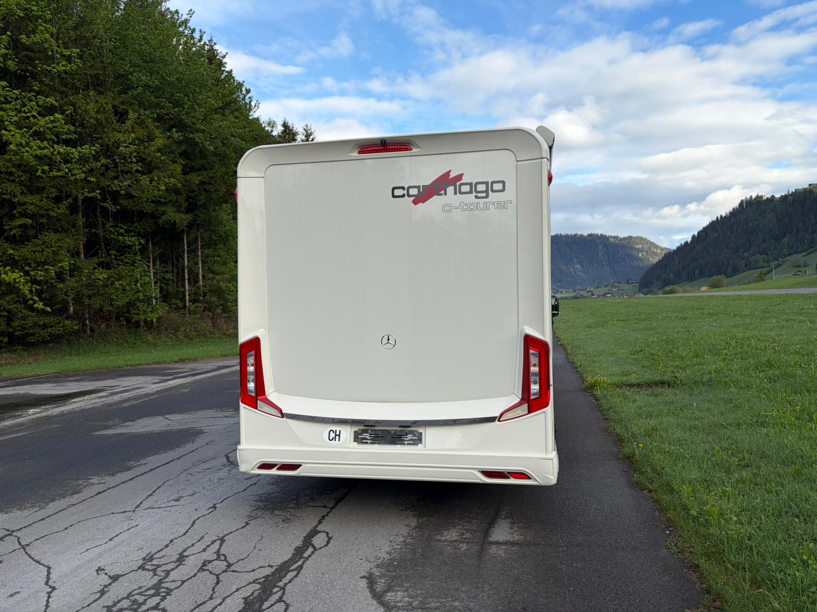 MERCEDES-BENZ Carthago C-Tourer T143 LE-image-2