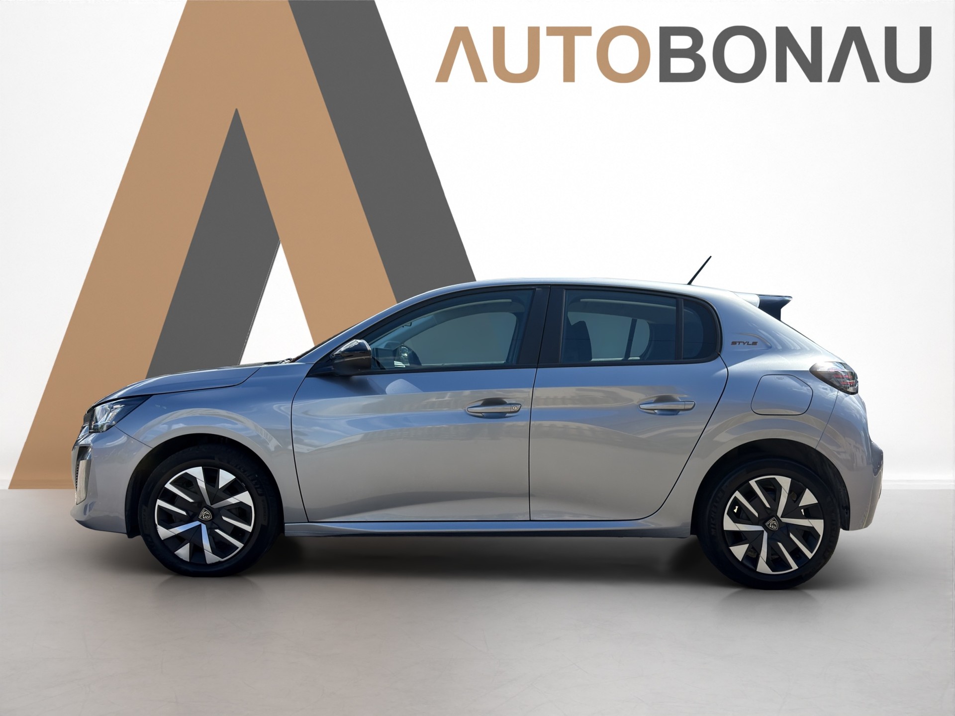 PEUGEOT 208 1.2 Hybrid Style-showroom-element-1