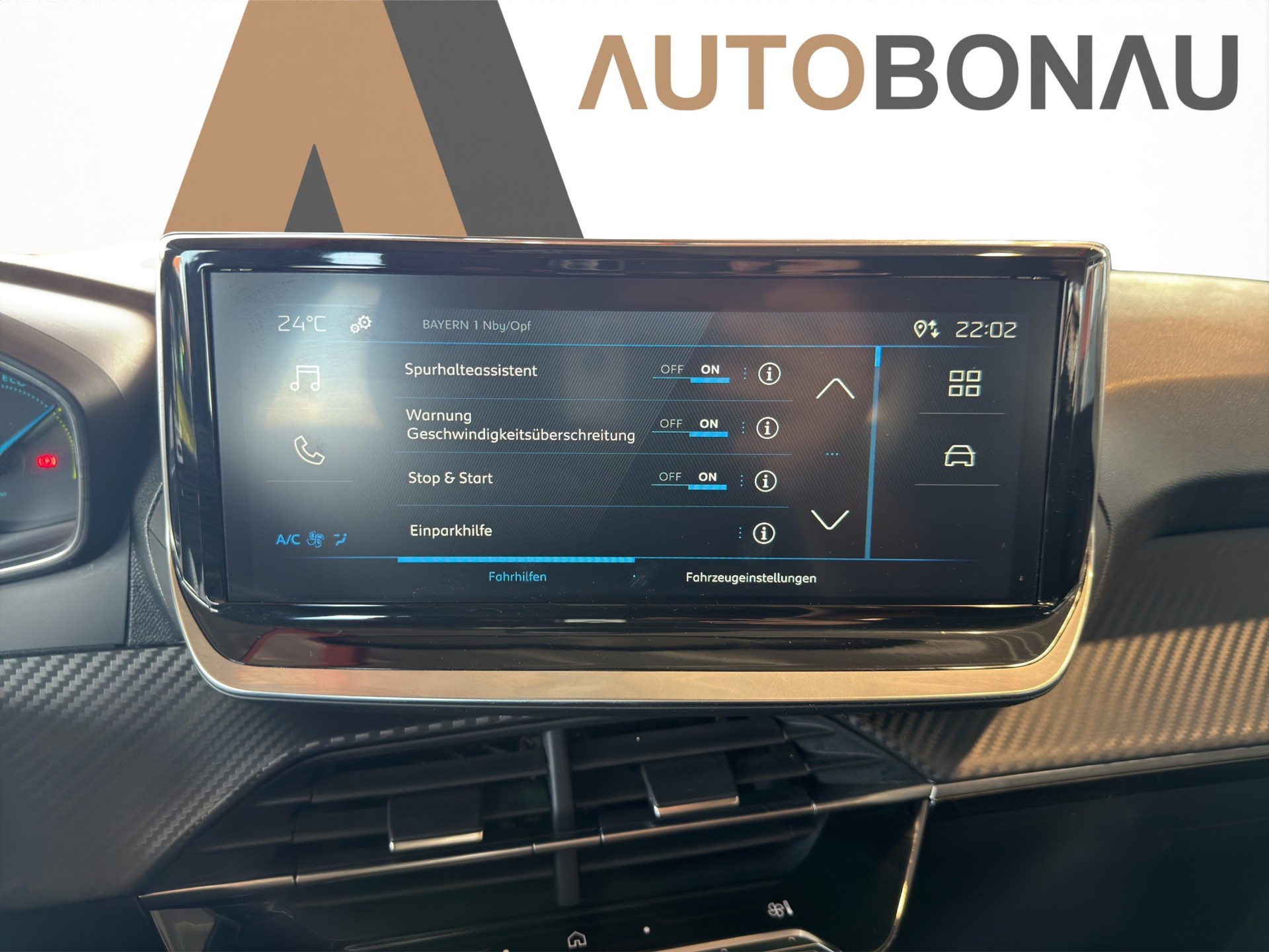 PEUGEOT 208 1.2 Hybrid Style-image-22