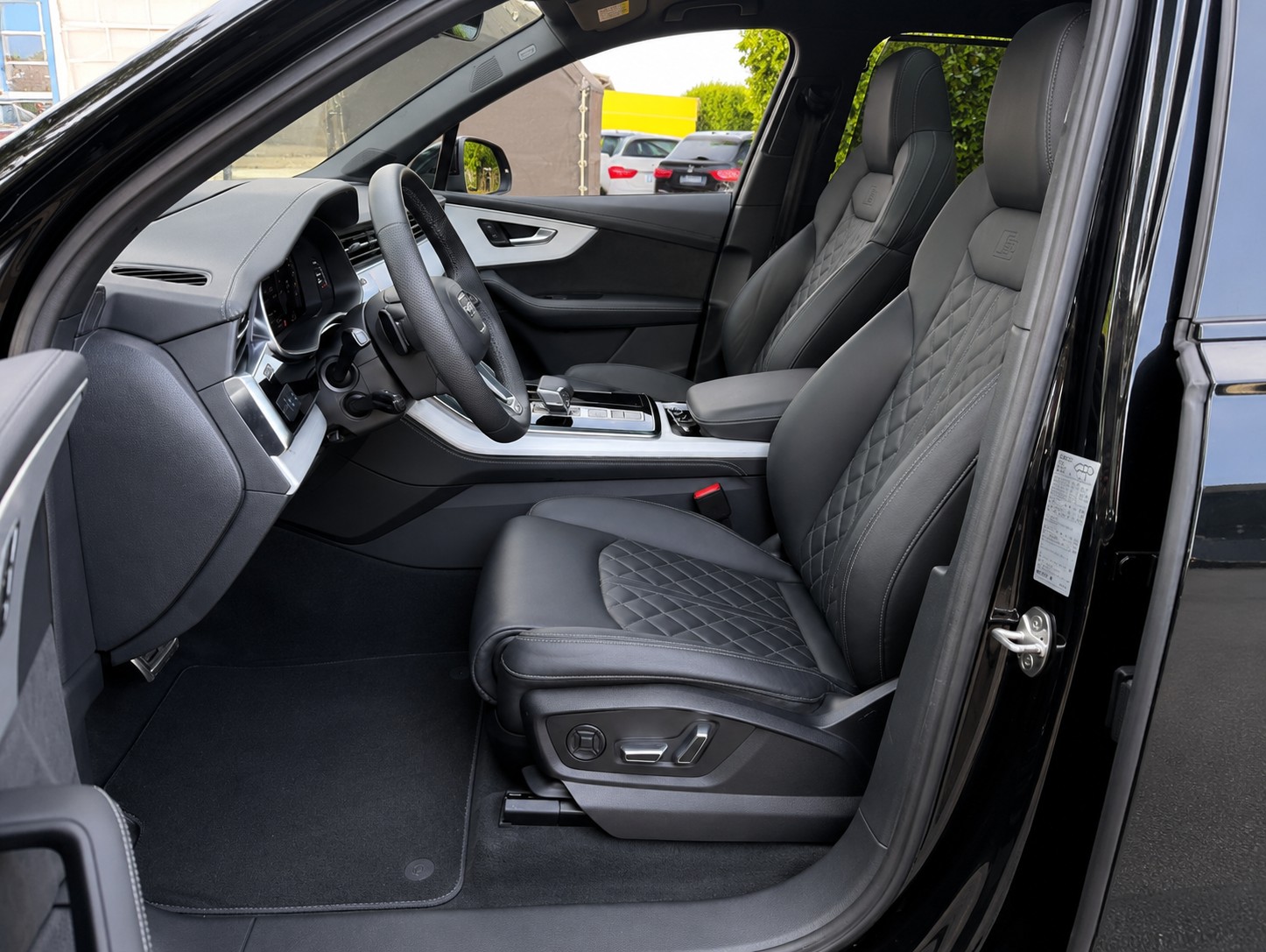 AUDI Q7 3.0 55 TFSI S Line quattro T-Tronic-image-6
