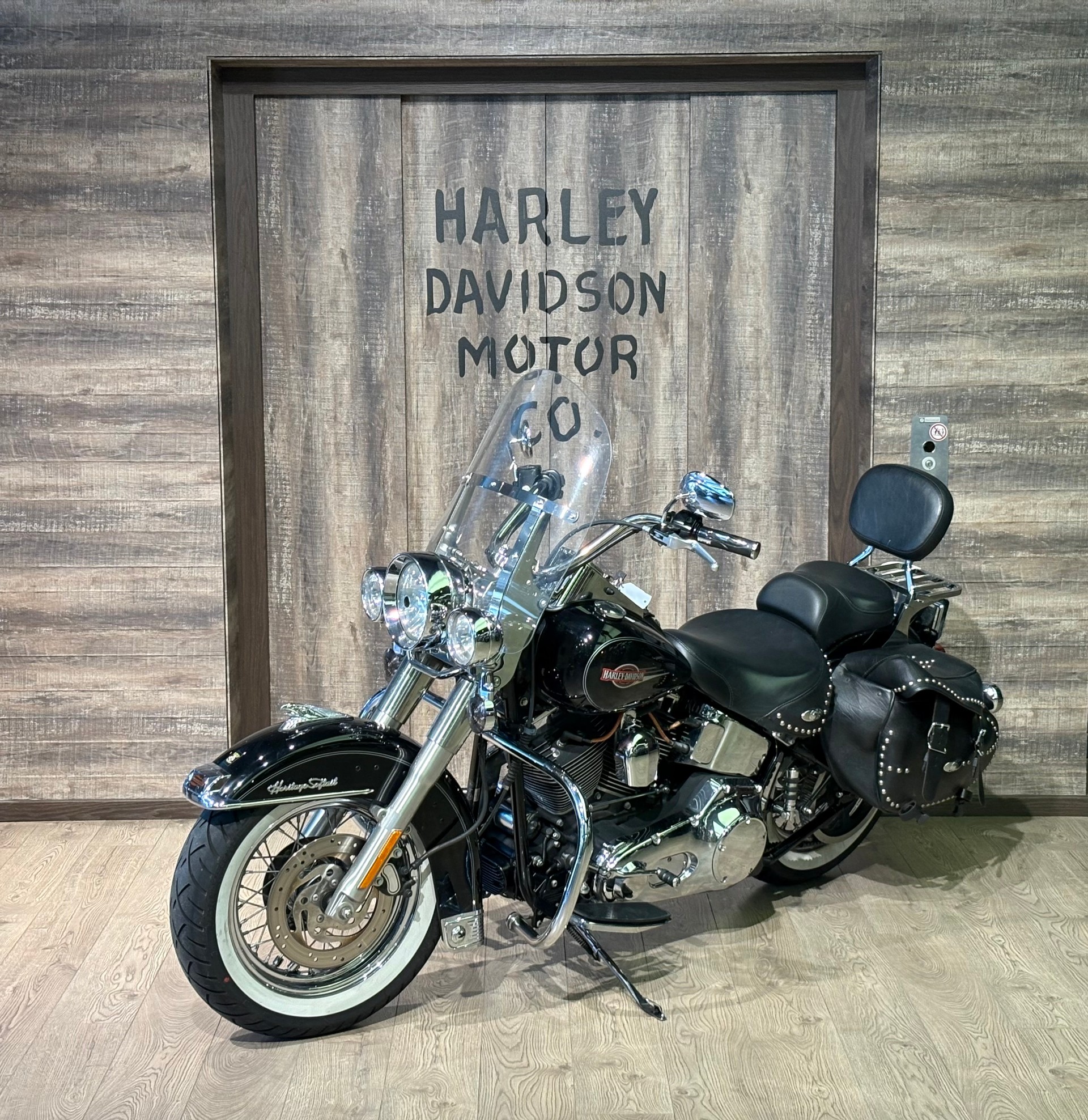 HARLEY-DAVIDSON FLSTCI Softail Classic-image-2