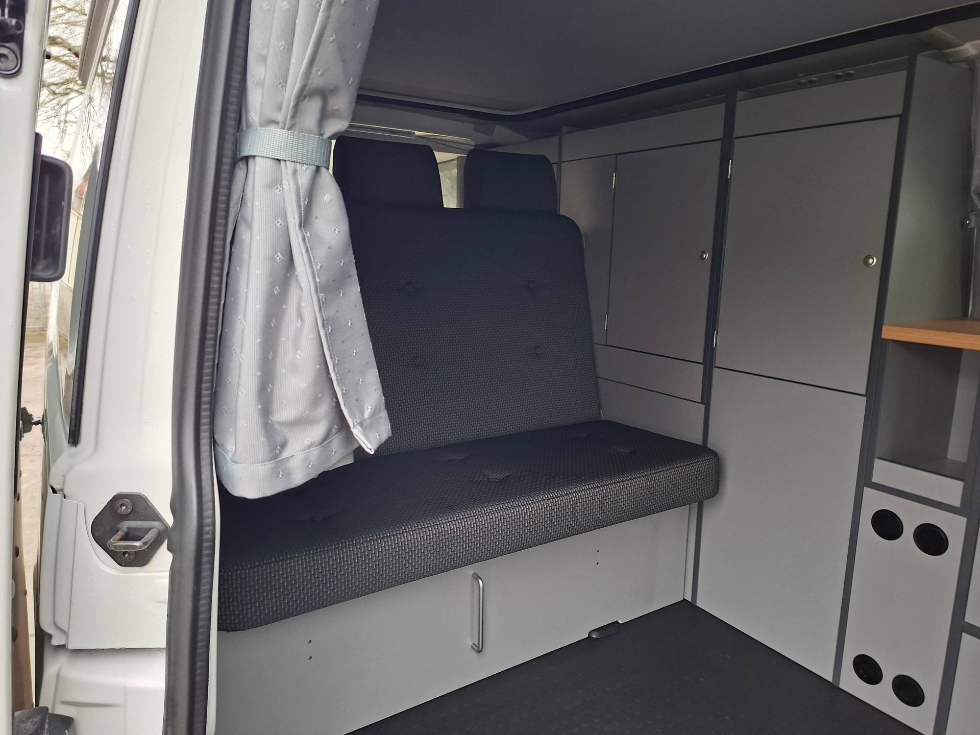 VW T6.1 2.0 TDI 150PS 4MOTION DSG MAREMONTI COMFORT CAMPER 5SITZE-image-9