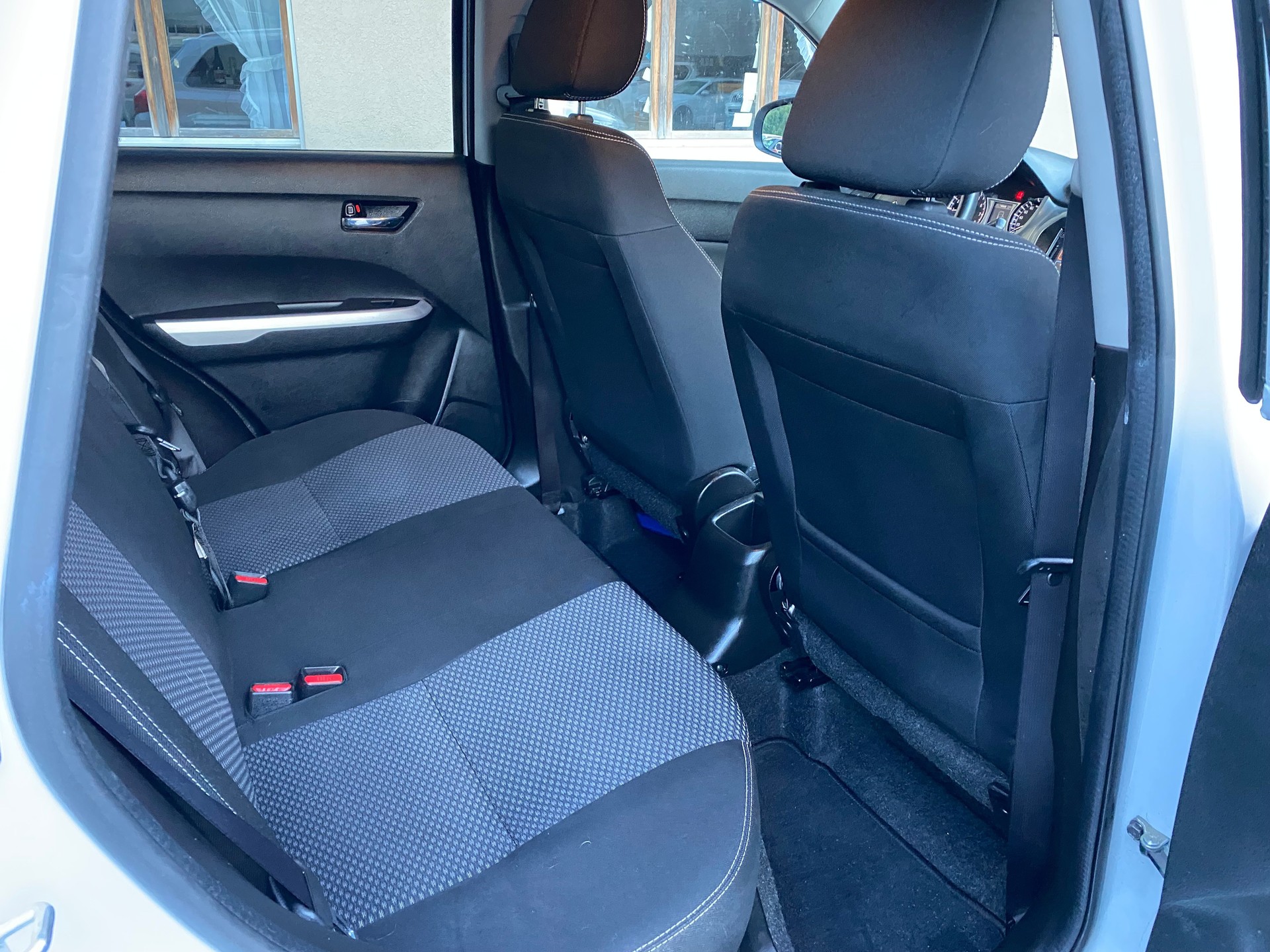 SUZUKI Vitara 1.6 Compact+-image-6
