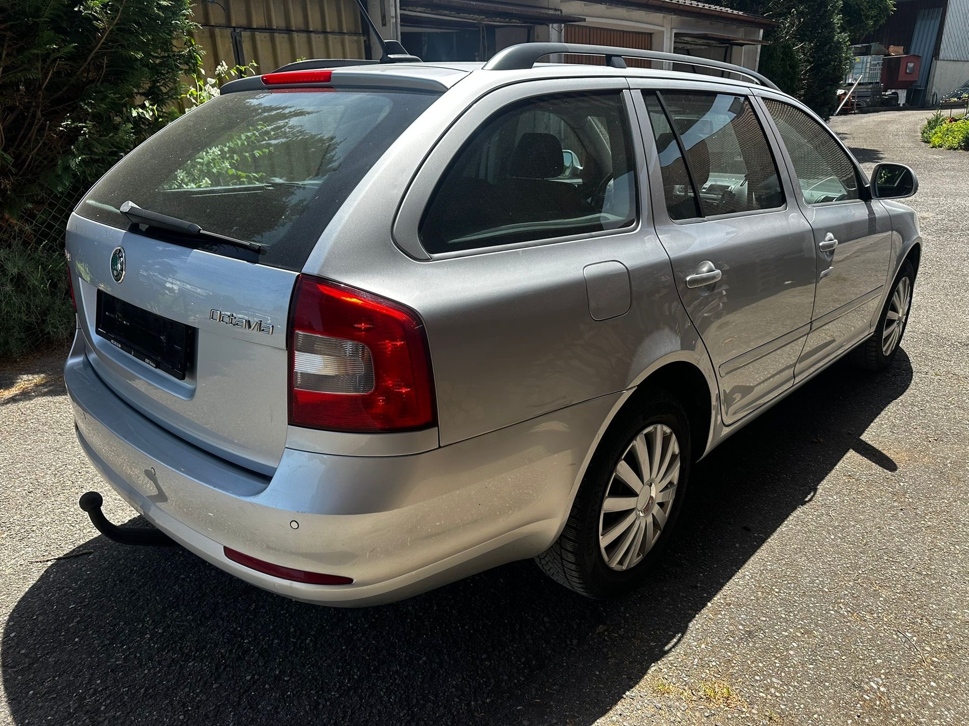 SKODA Octavia 2.0 TDI Elegance-image-2