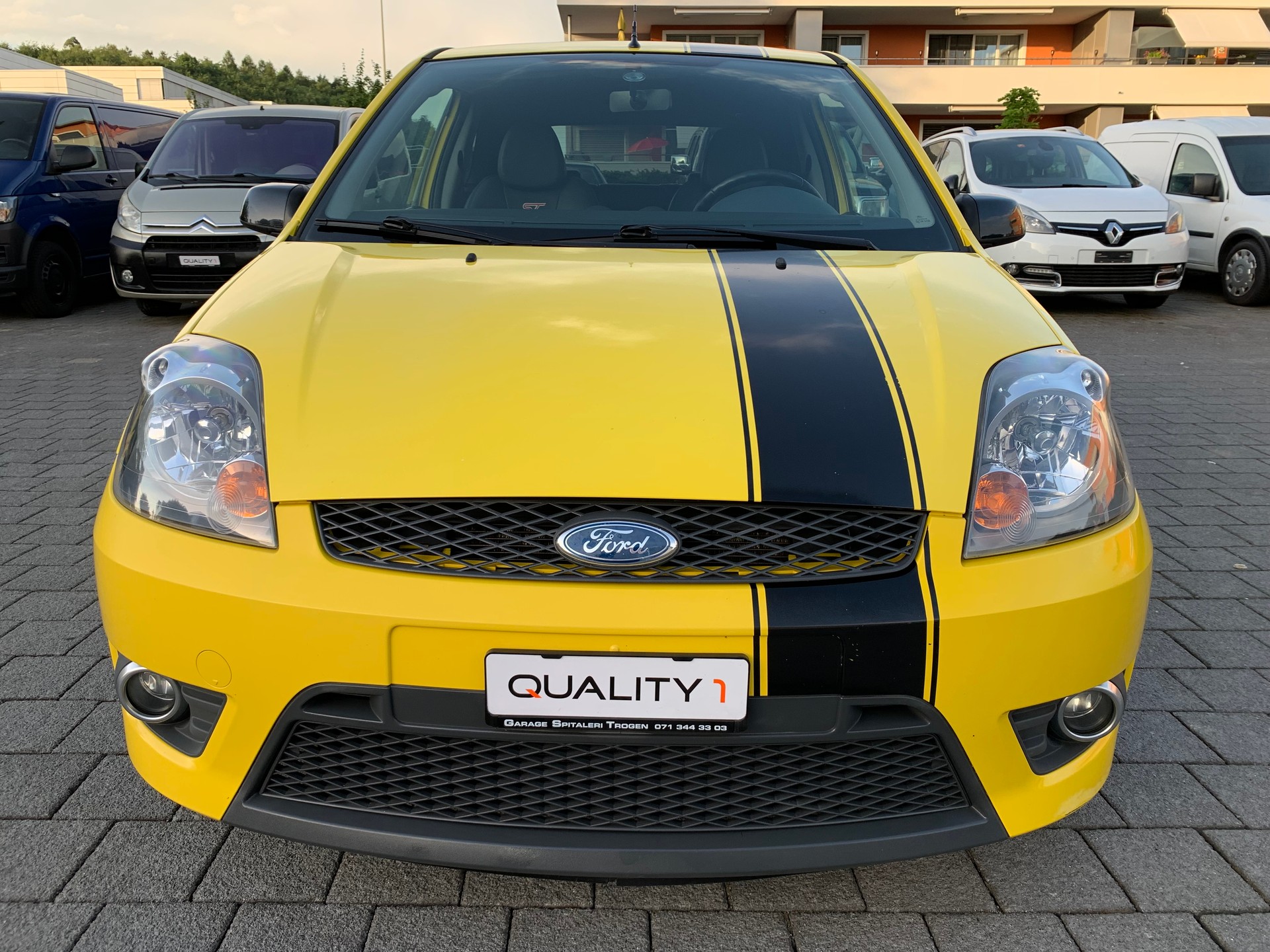 FORD Fiesta 2.0 16V ST Special Edition-image-4