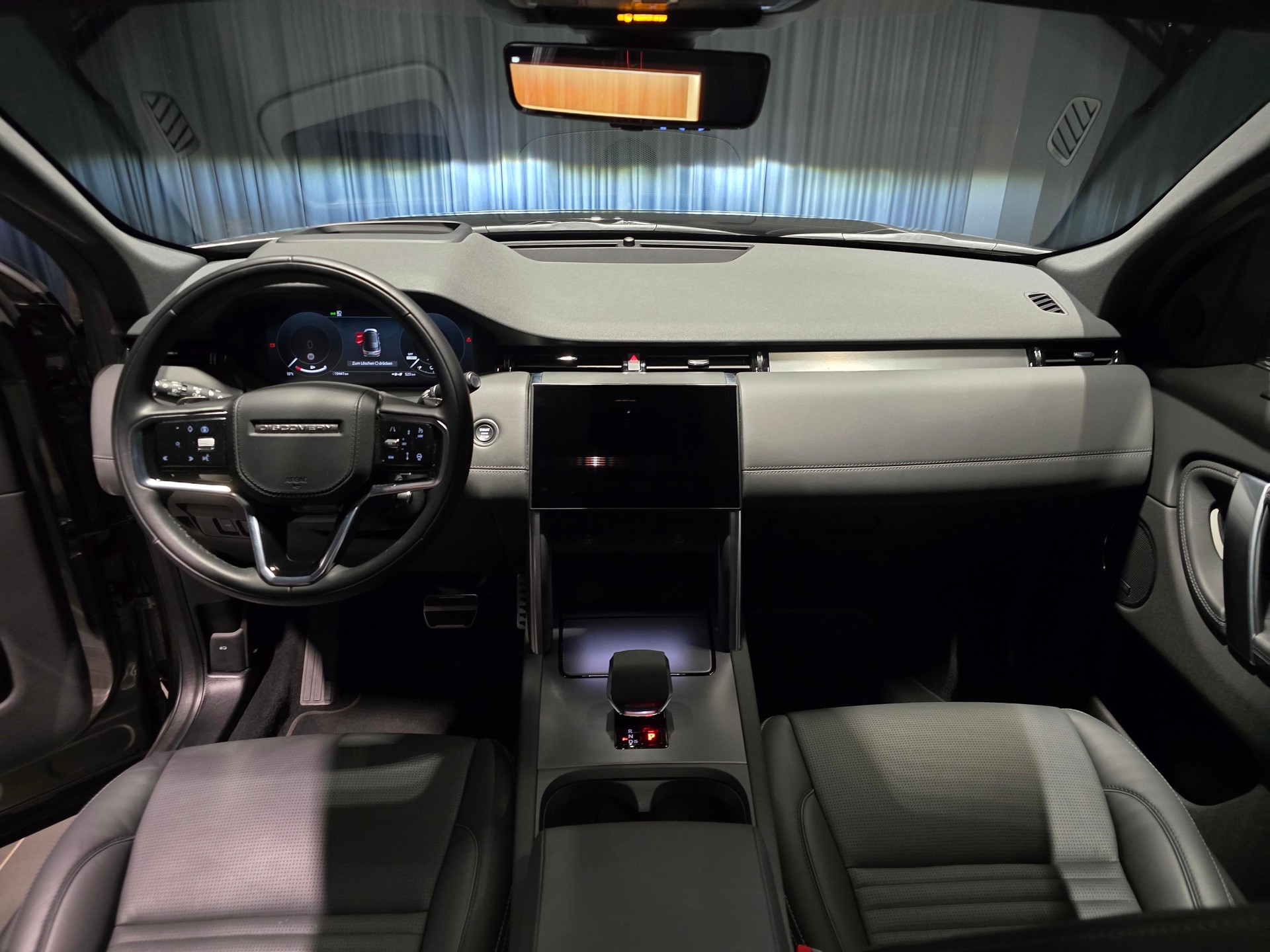LAND ROVER Discovery Sport 1.5 T 270e Landmark-image-4