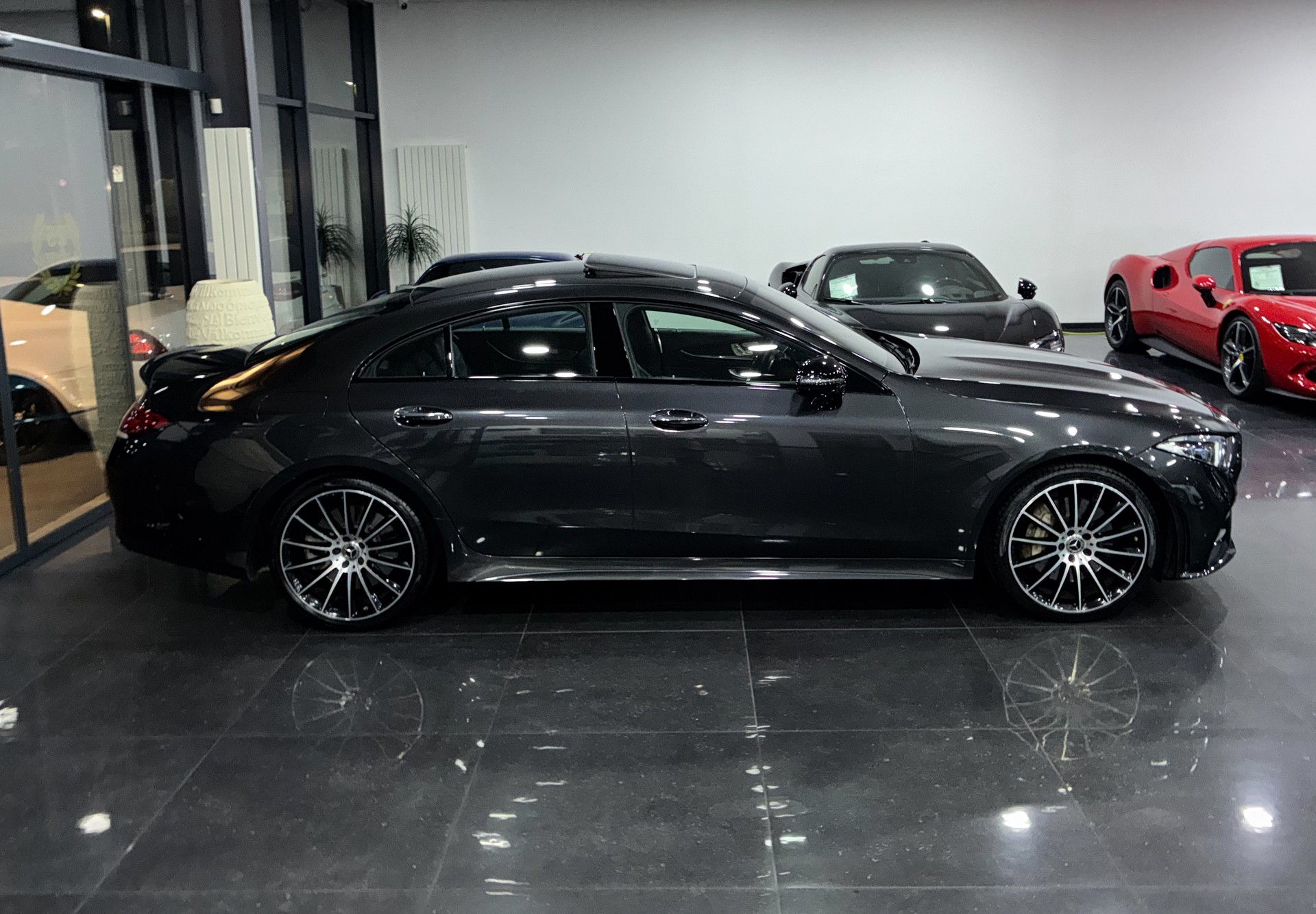 MERCEDES-BENZ CLS 450 4Matic AMG Line 9G-Tronic-image-3