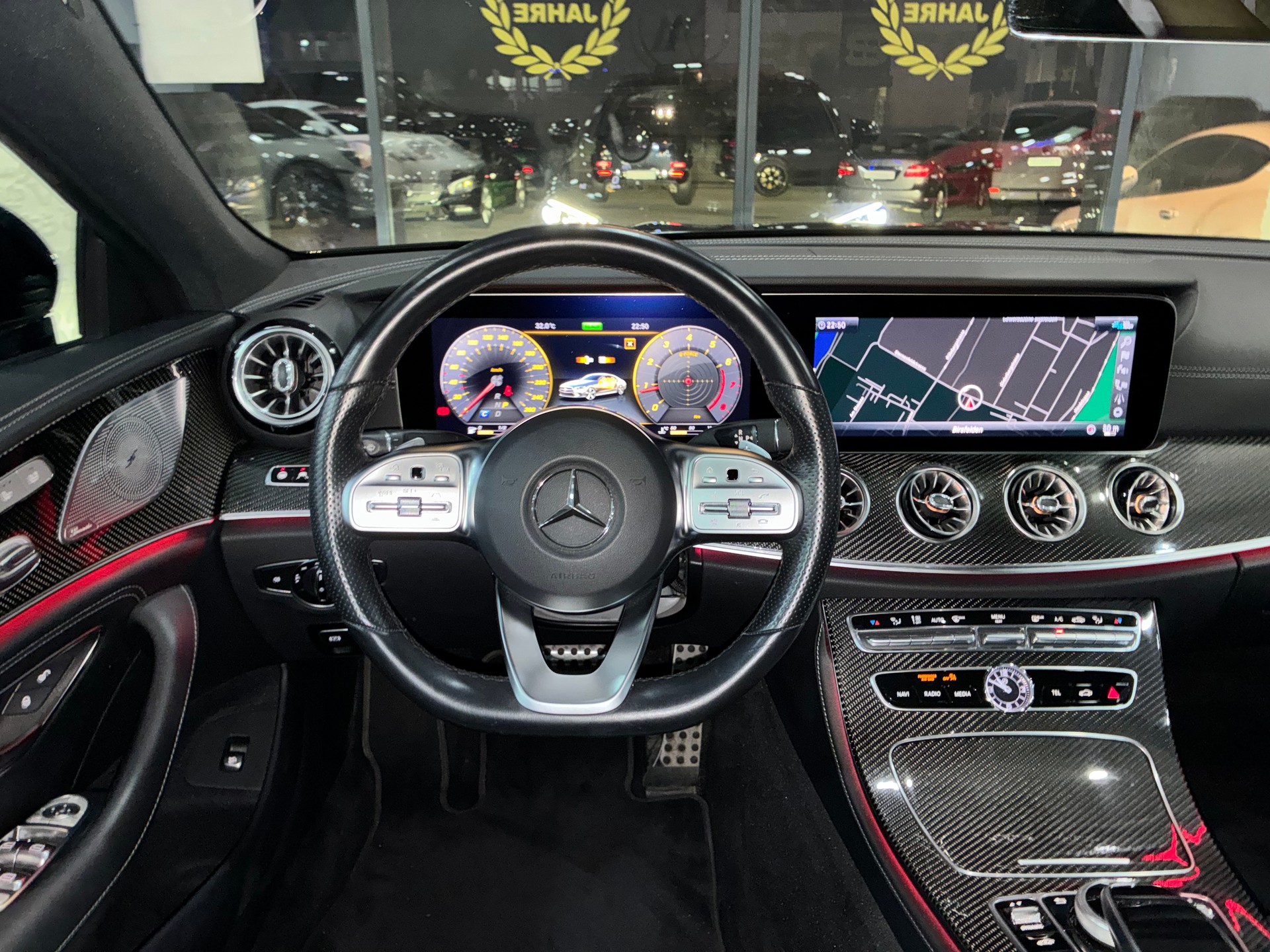 MERCEDES-BENZ CLS 450 4Matic AMG Line 9G-Tronic-image-9