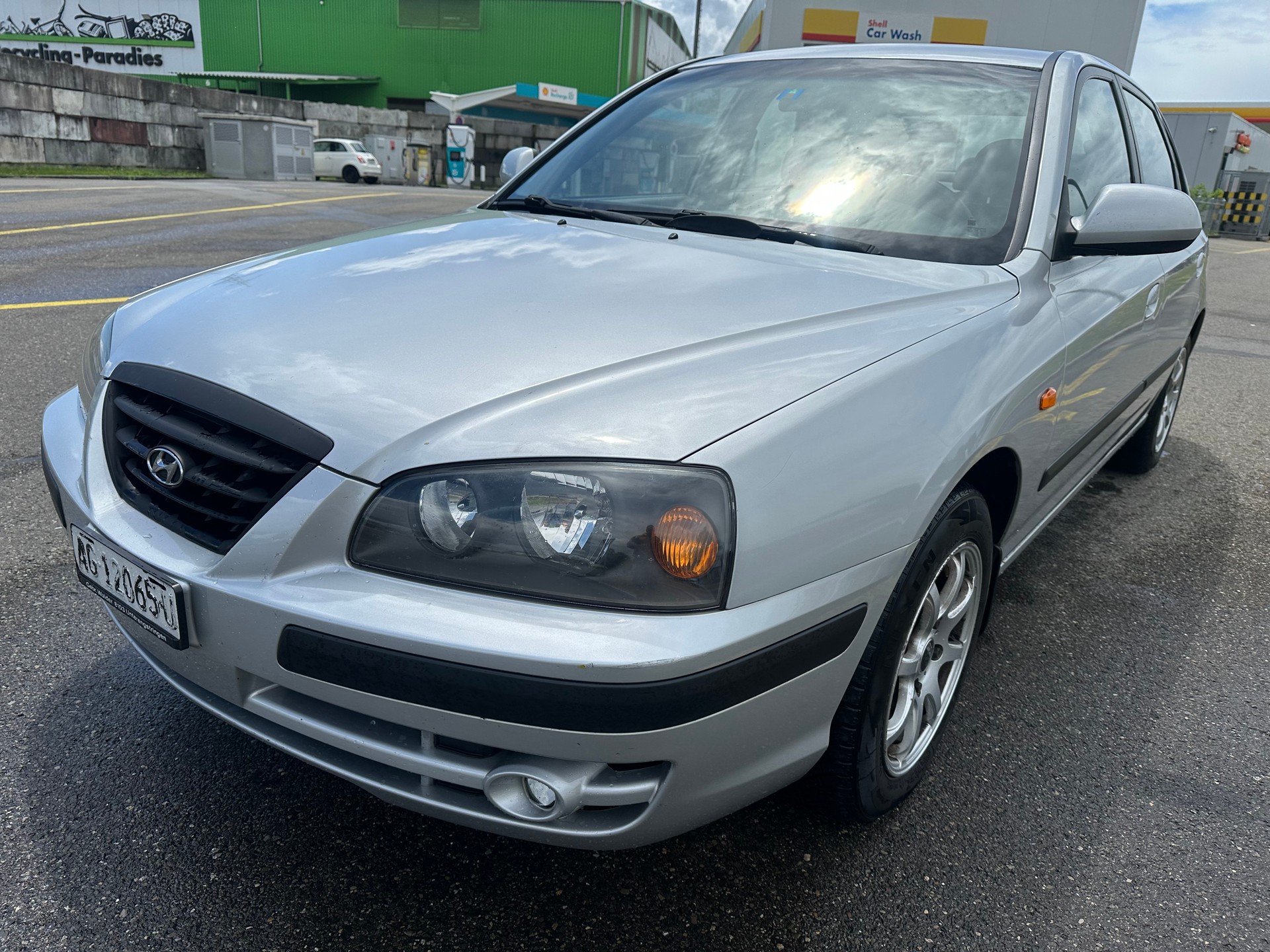 HYUNDAI Elantra 2.0 16V Swiss Edition