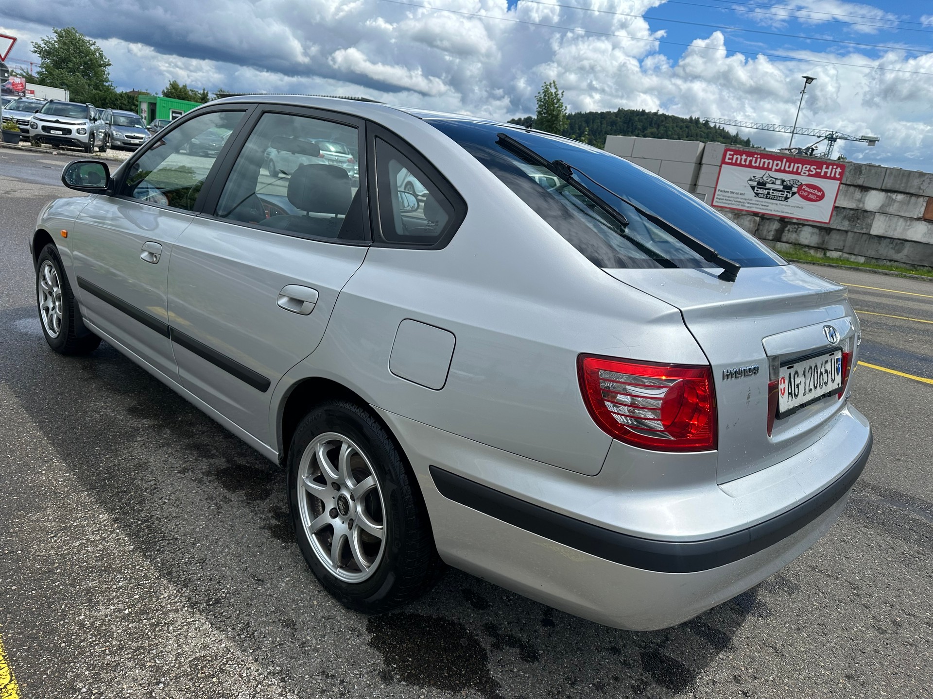 HYUNDAI Elantra 2.0 16V Swiss Edition-image-4