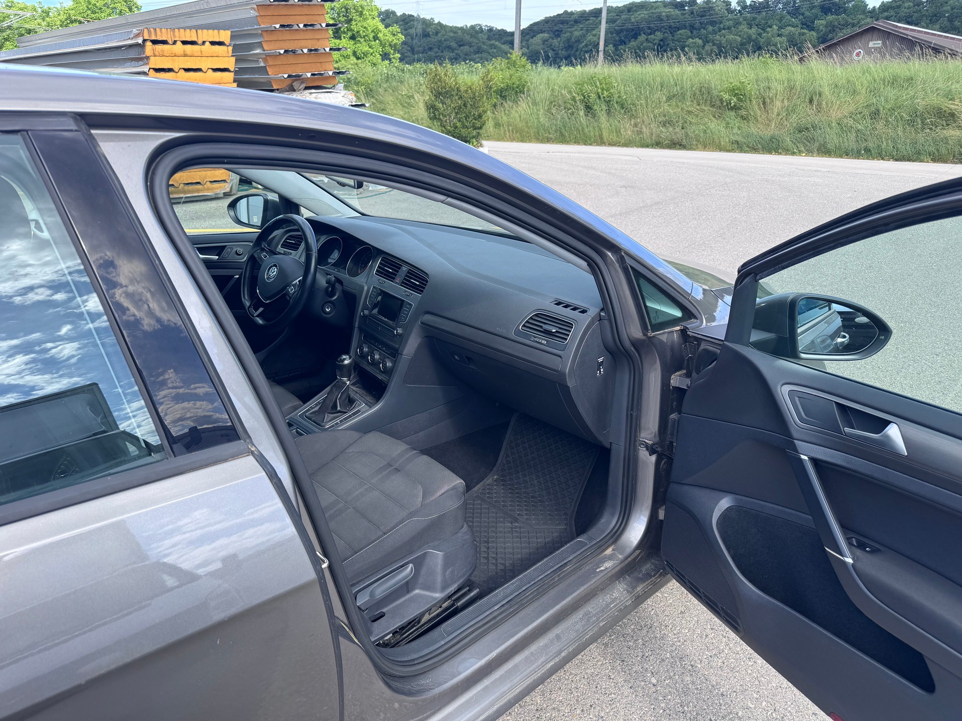 VW Golf 2.0 TDI Comfortline 4Motion-image-23