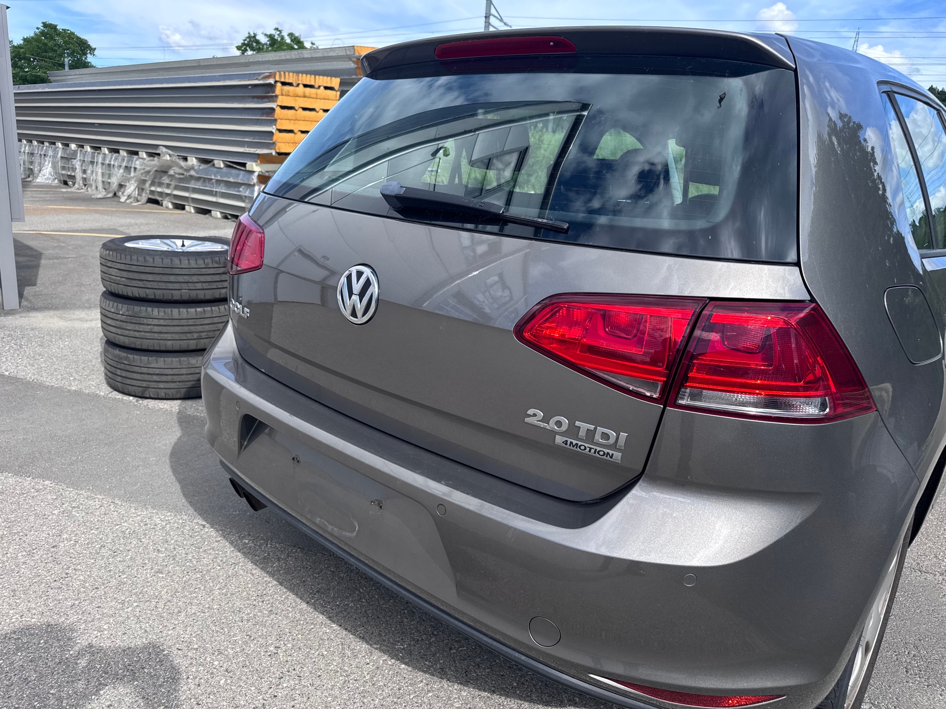 VW Golf 2.0 TDI Comfortline 4Motion-image-8