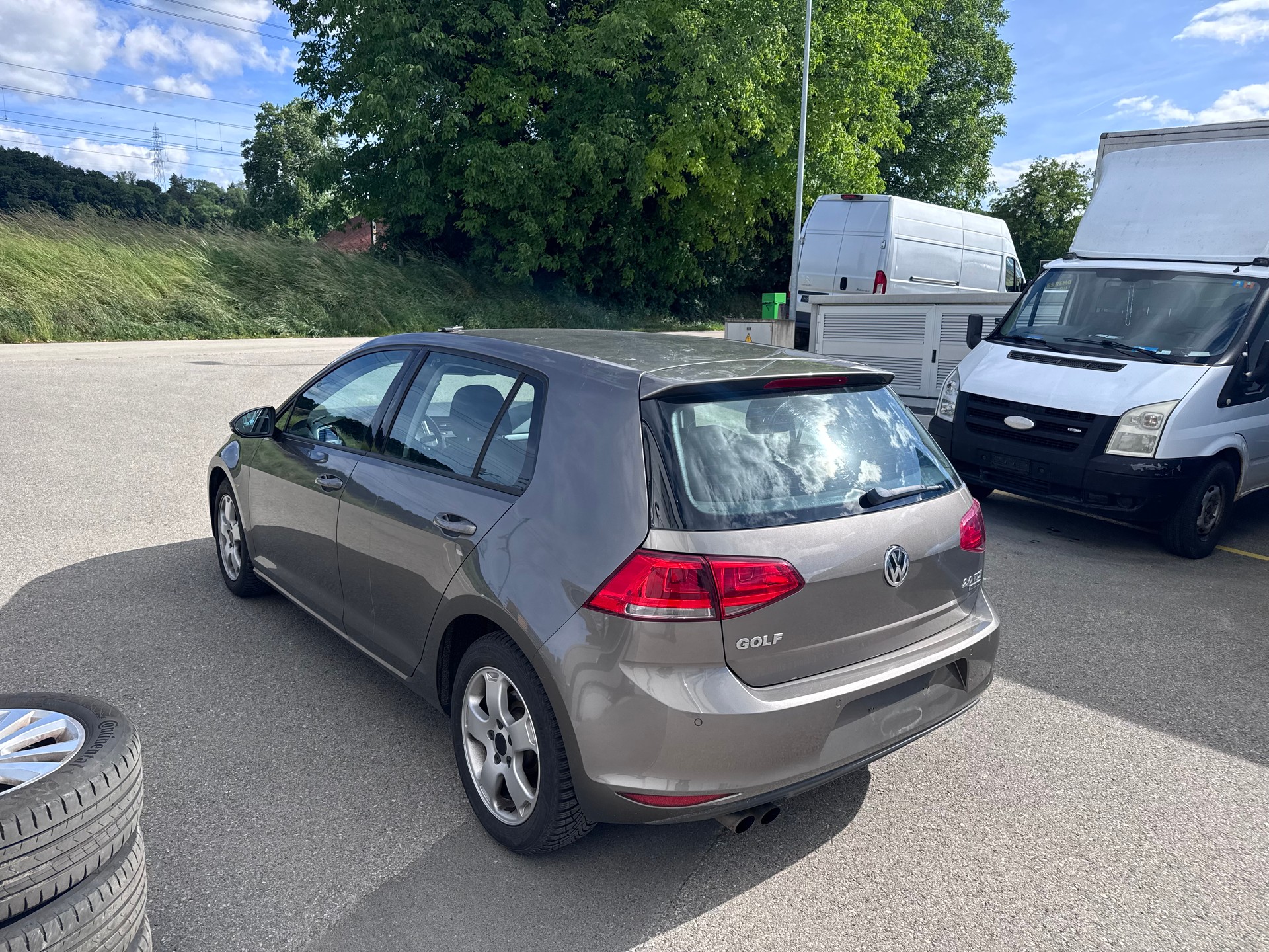 VW Golf 2.0 TDI Comfortline 4Motion-image-11