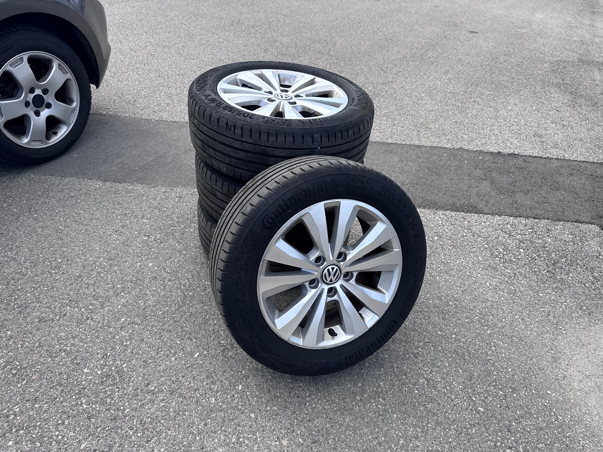 VW Golf 2.0 TDI Comfortline 4Motion-image-28