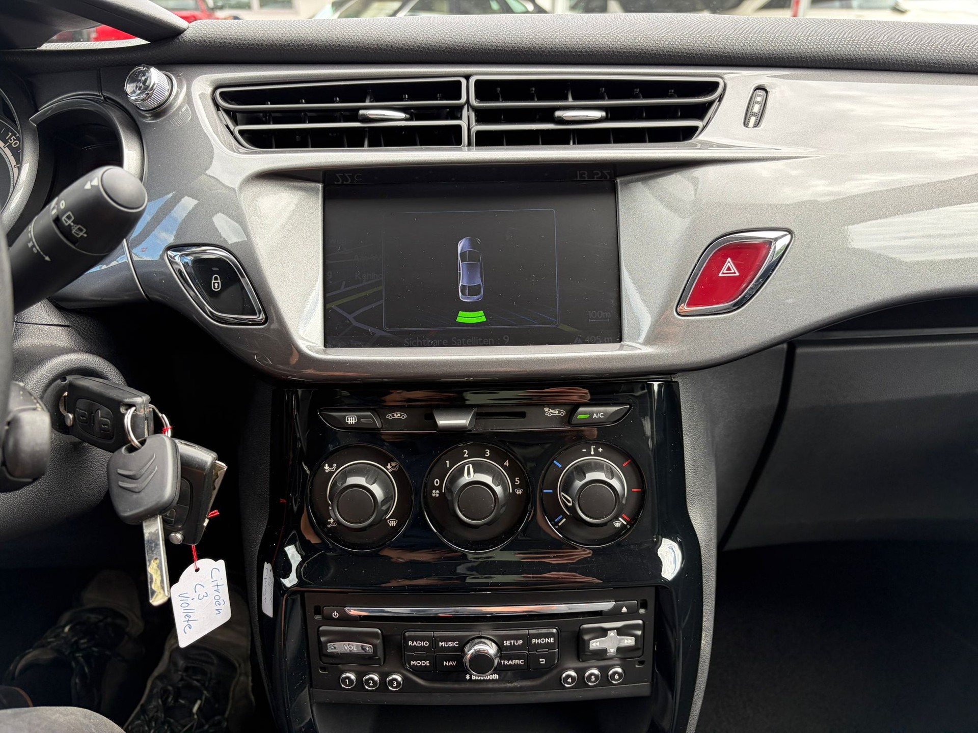 CITROEN C3 1.2i PureTech Sélection-image-11