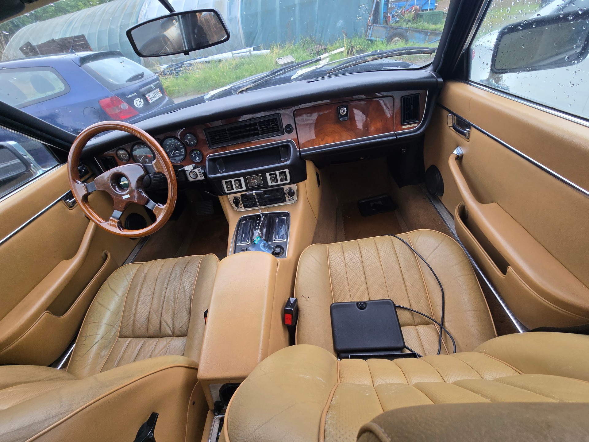 JAGUAR XJ6 4.2 Swiss-image-7