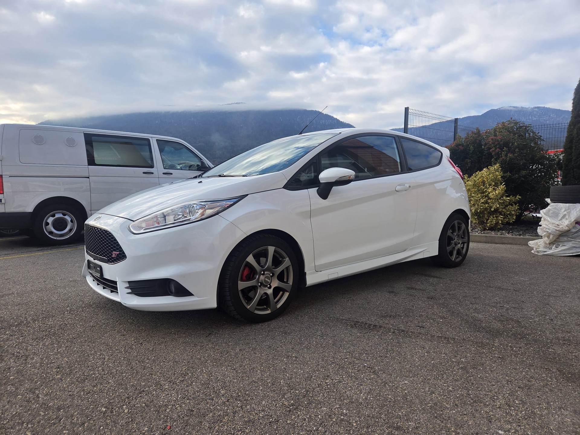 FORD Fiesta 1.6 SCTi ST-1-image-1