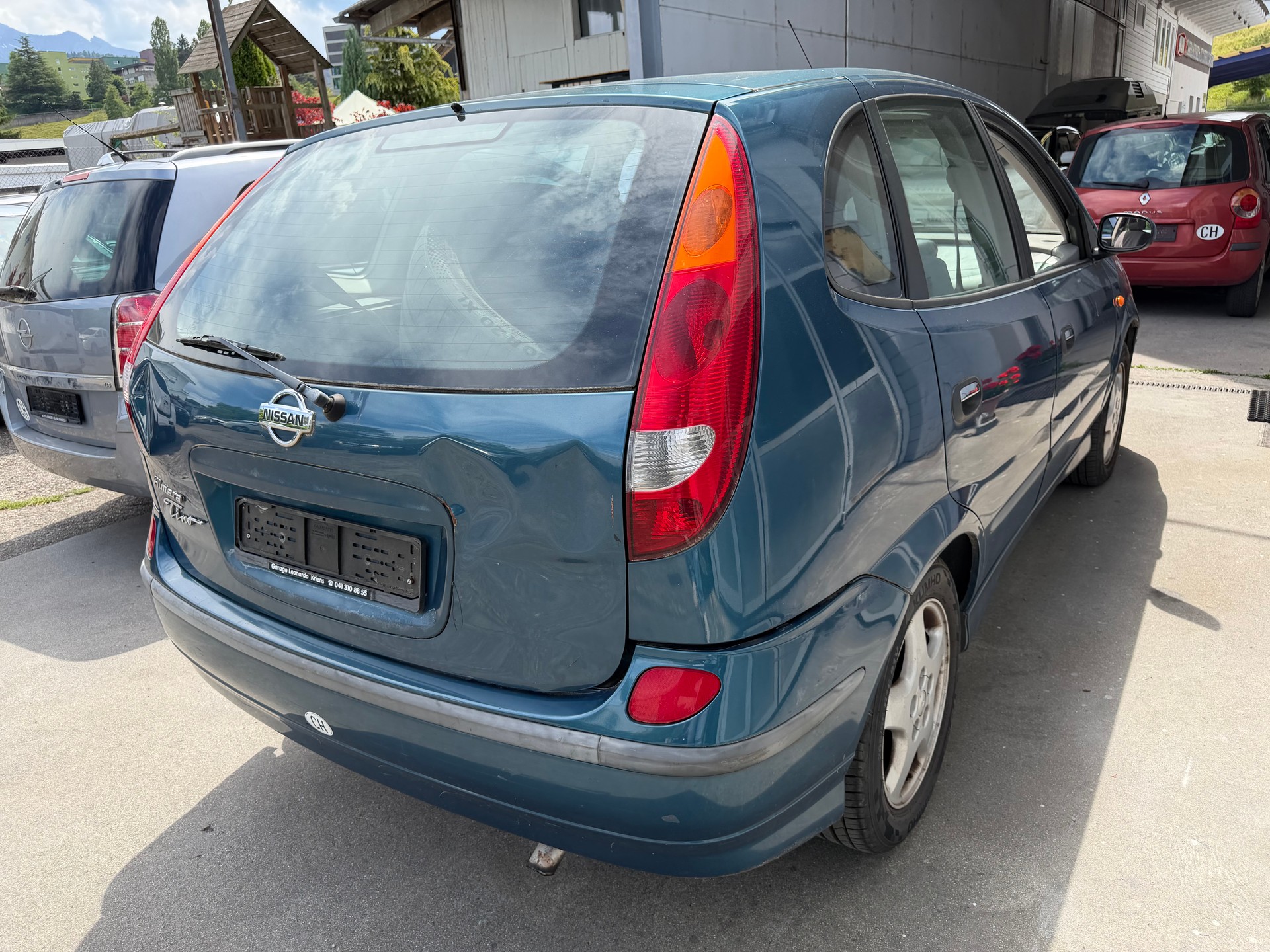 NISSAN Tino-image-5