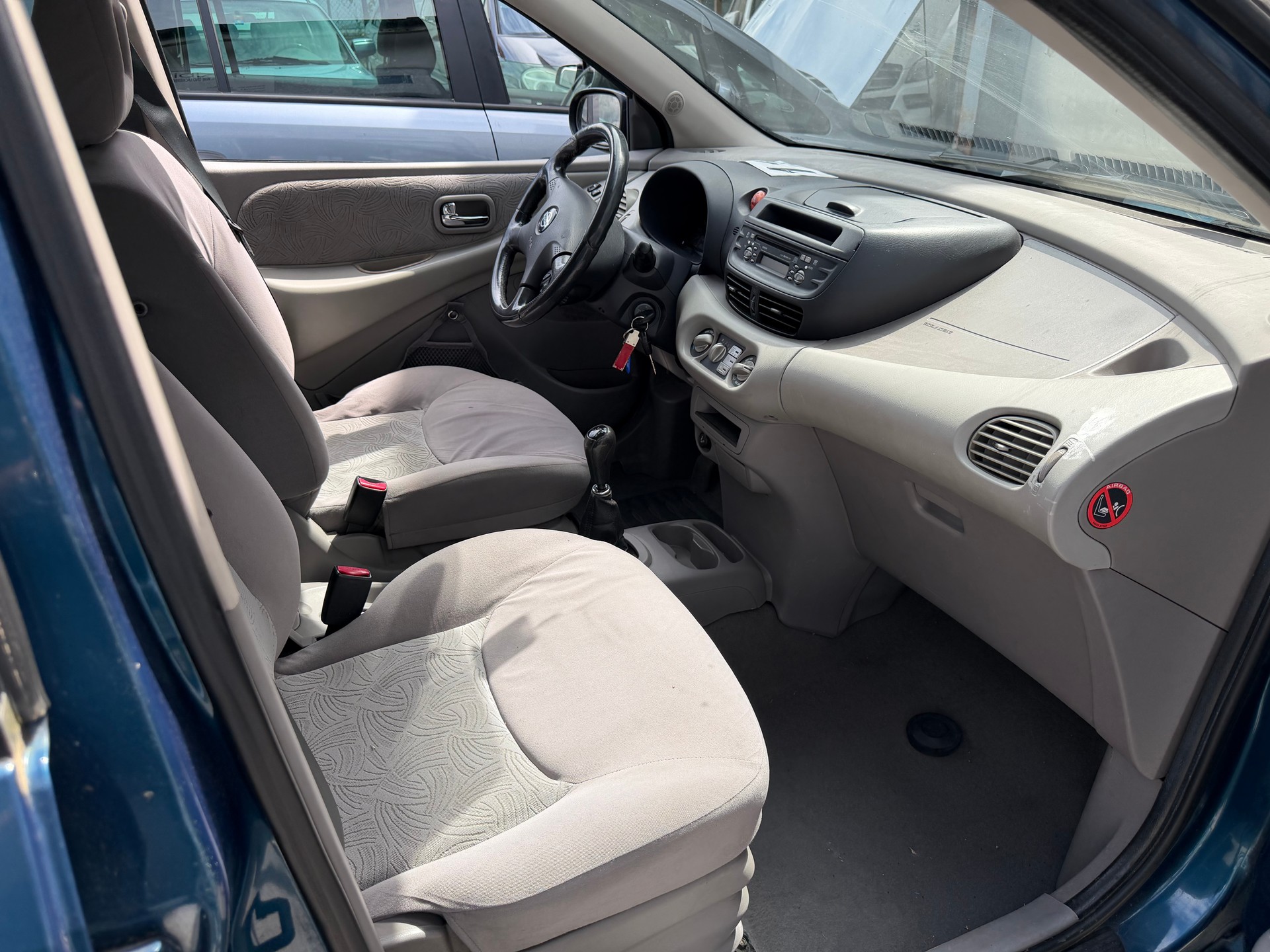 NISSAN Tino-image-6