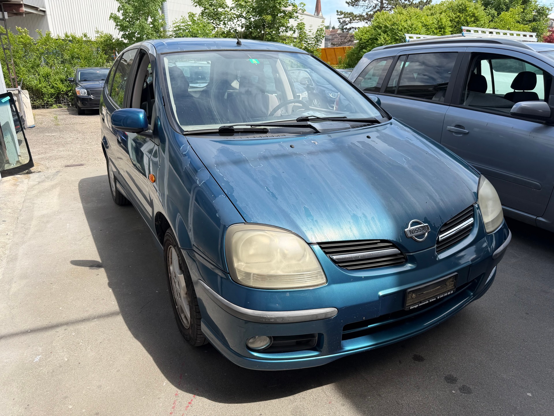 NISSAN Tino-image-2