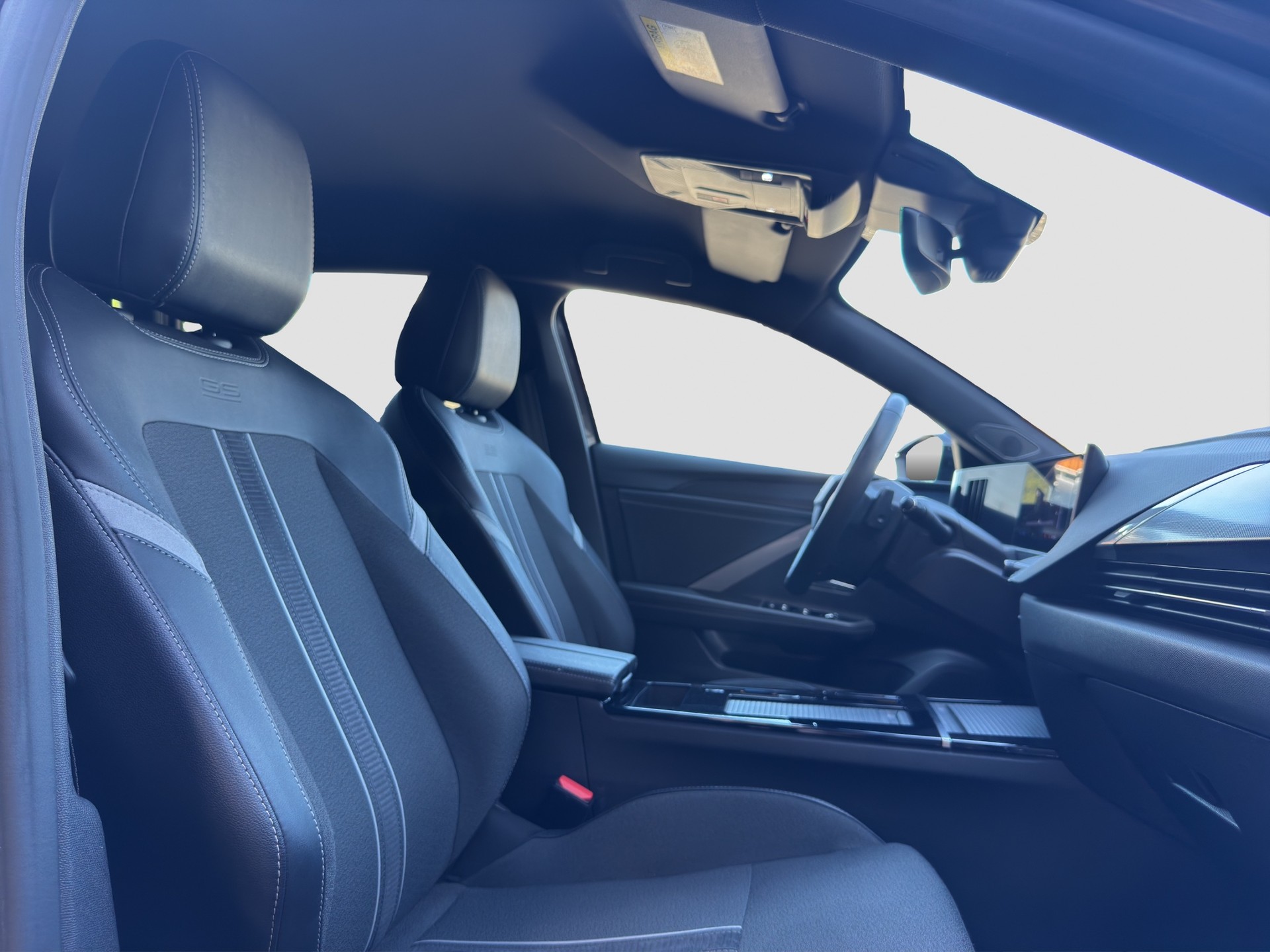 OPEL Astra Sports Tourer 1.6 PHEV Turbo GS A-image-8