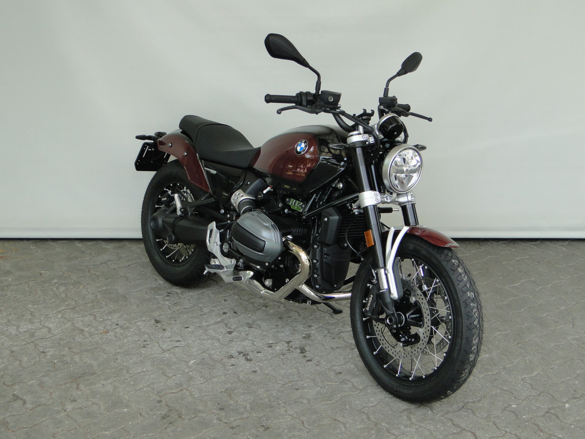 BMW R 12 BOXER BONUS & 2.9% LEASING-showroom-element-1
