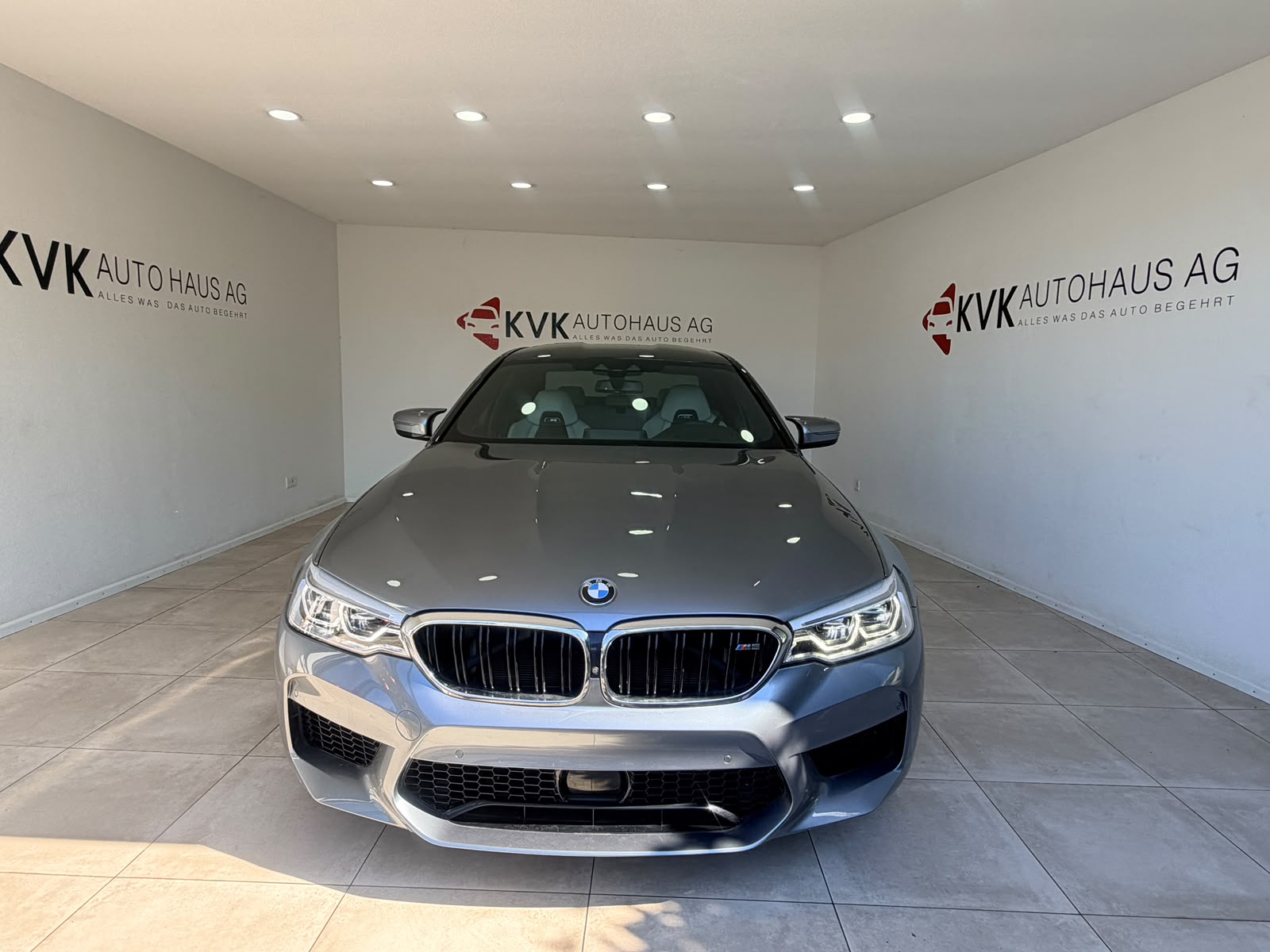 BMW M5 xDrive Drivelogic-showroom-element-3