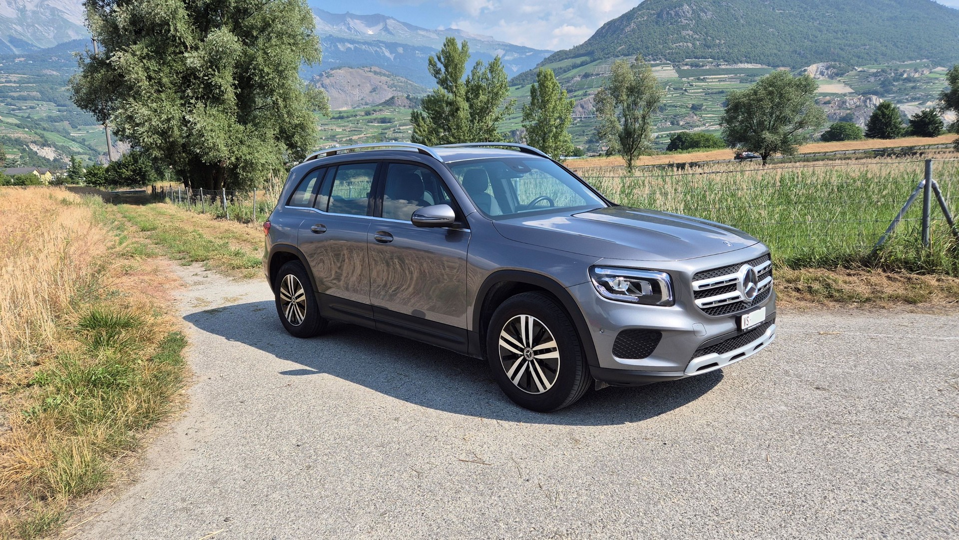 MERCEDES-BENZ GLB 250 Style 4matic-image-2