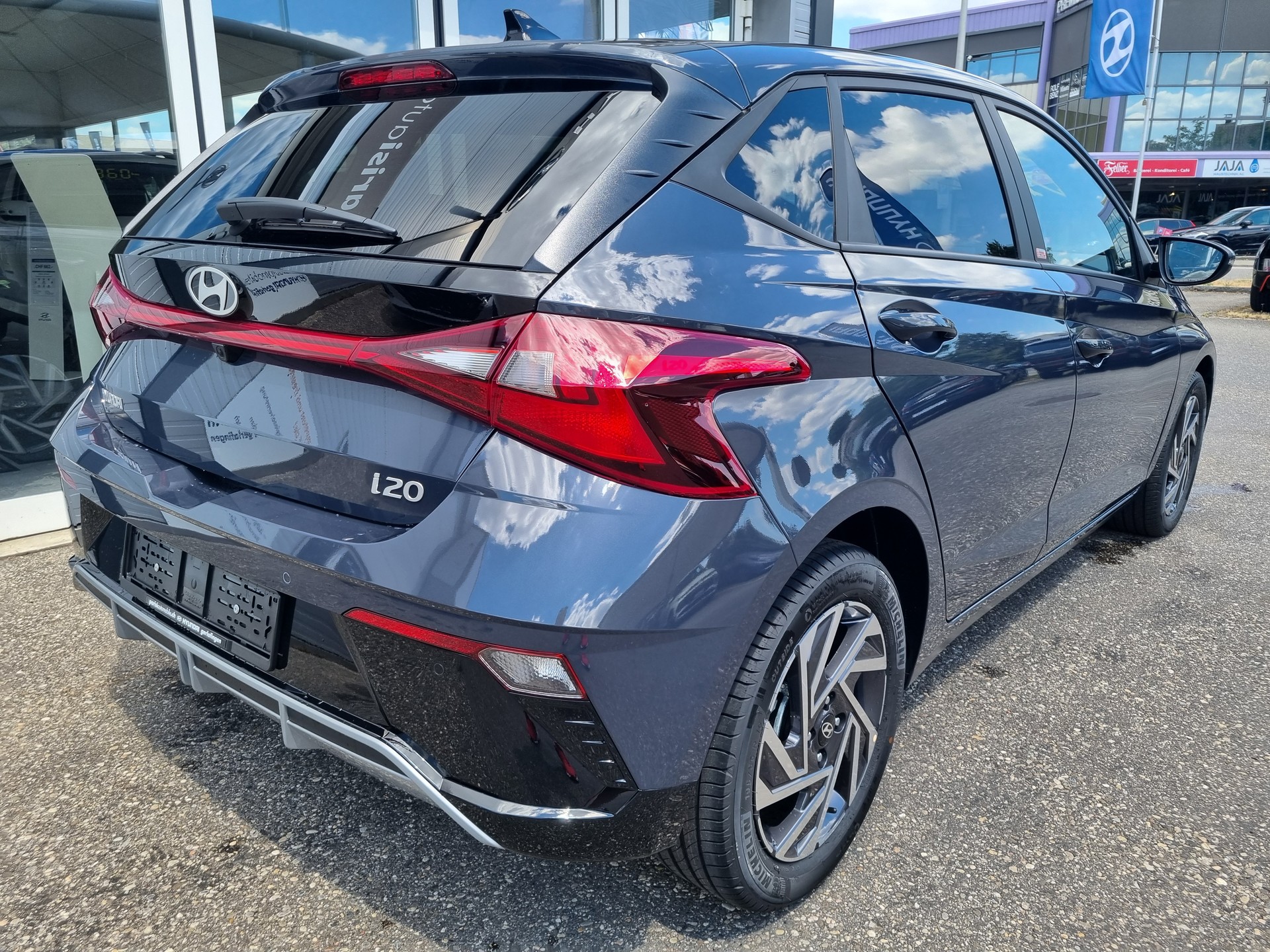 HYUNDAI i20 1.0 T-GDi Amplia DCT-image-4