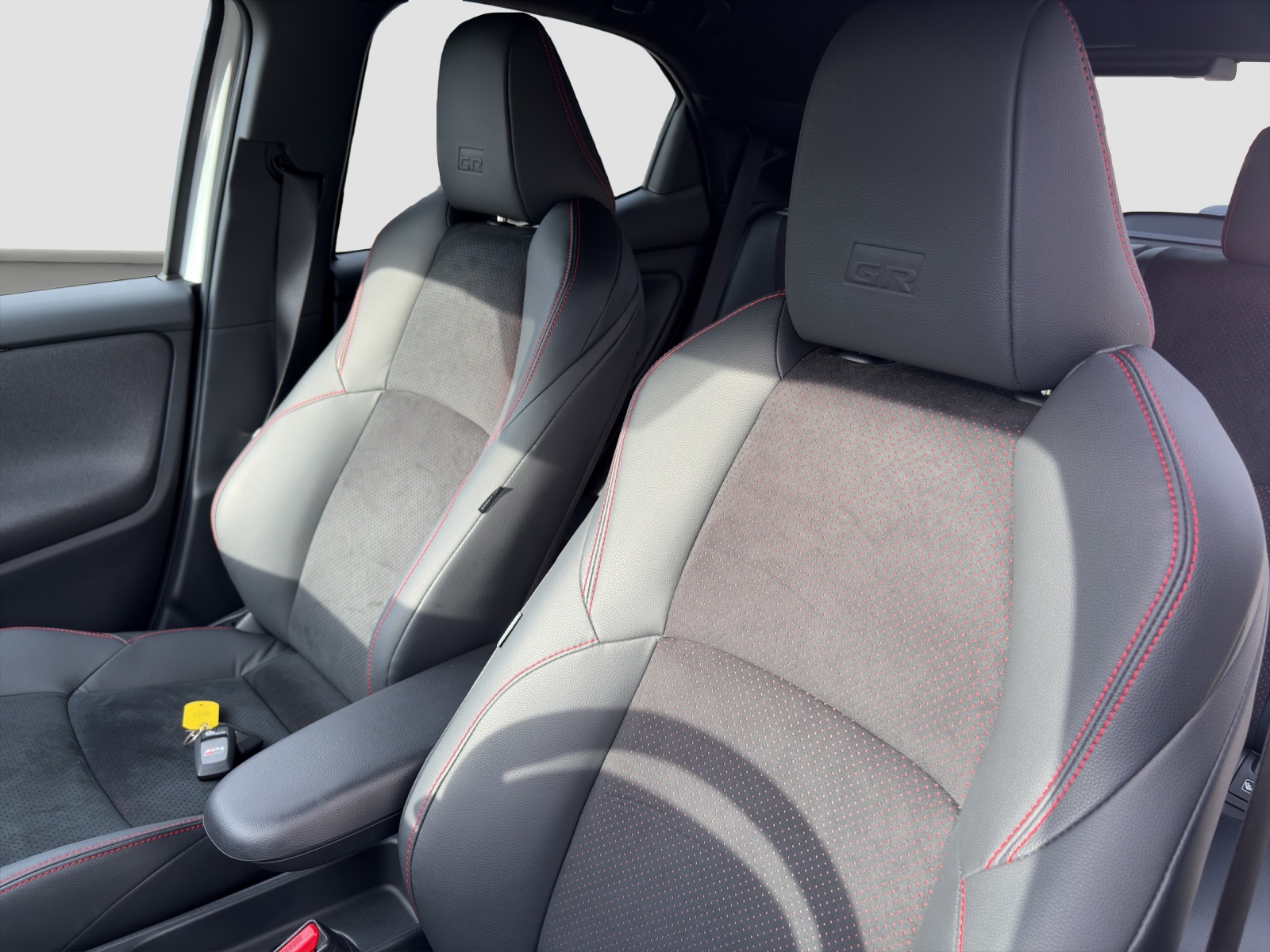 TOYOTA Yaris 1.5 VVT-i HSD GR Sport-image-9