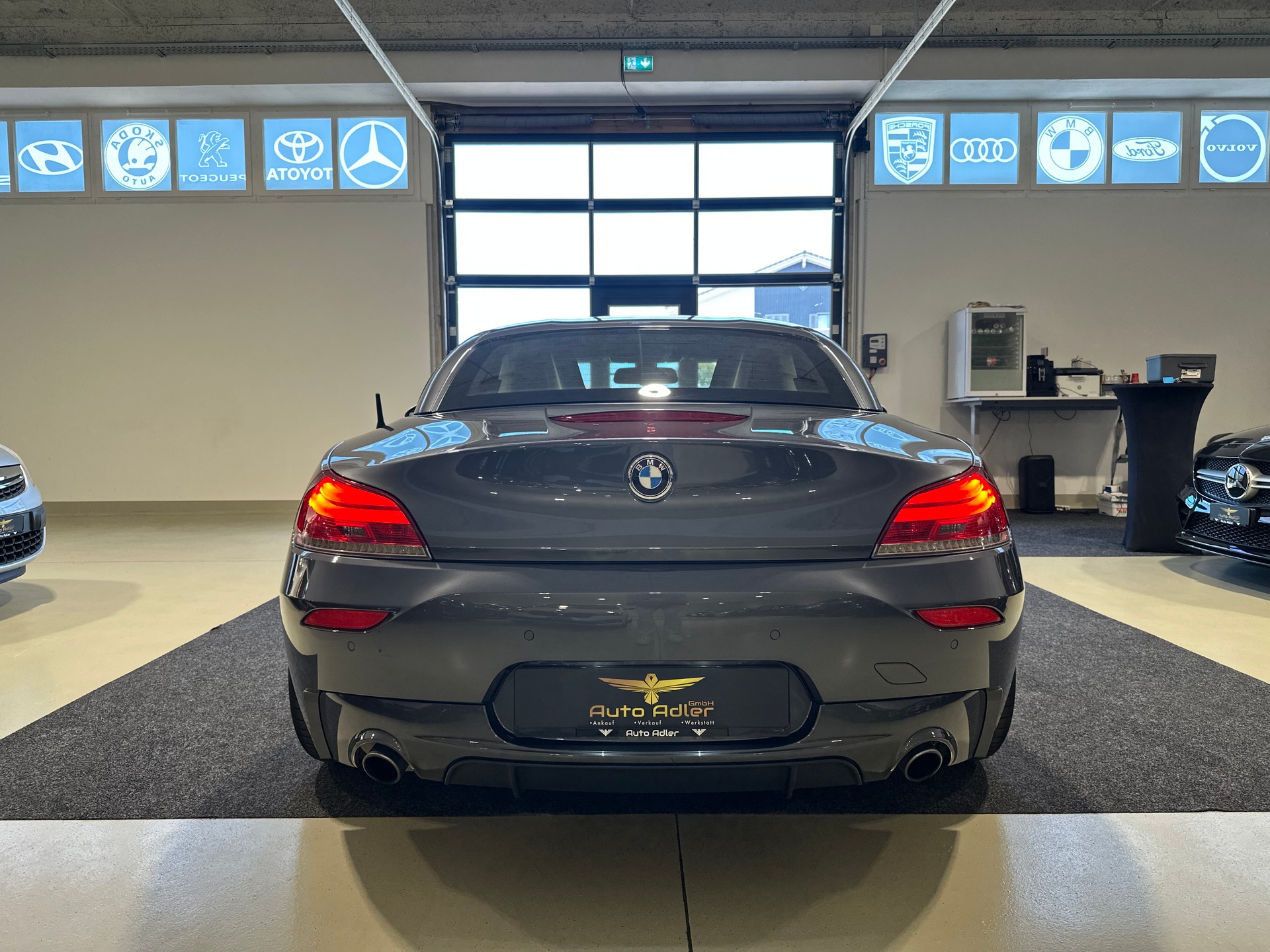 BMW Z4 sDrive35is DKG-image-10