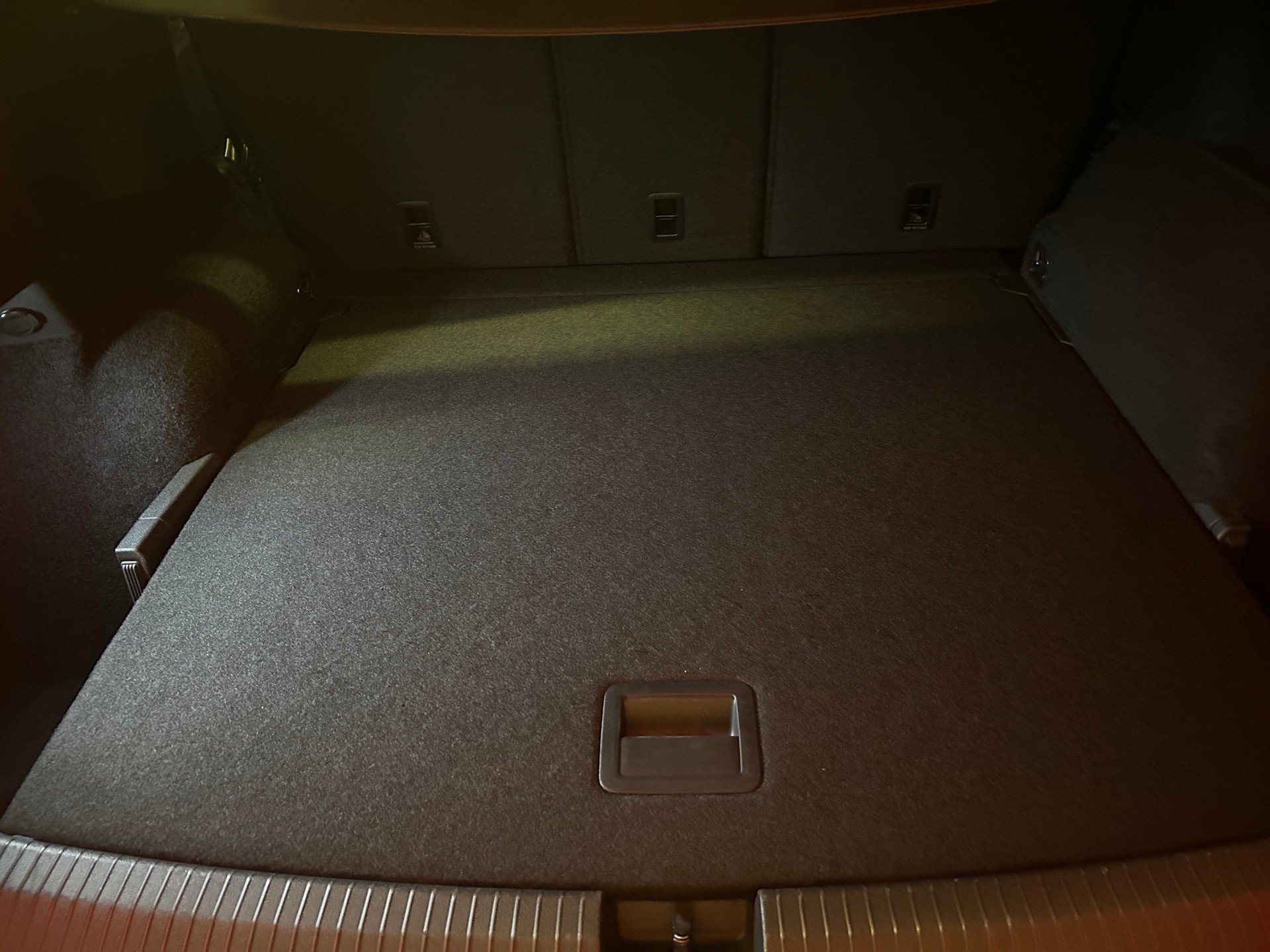 SEAT Tarraco 2.0TSI 4Drive DSG FR -AHK-Schiebedach-Beats Soundsystem-360 Grad Kamera--image-22
