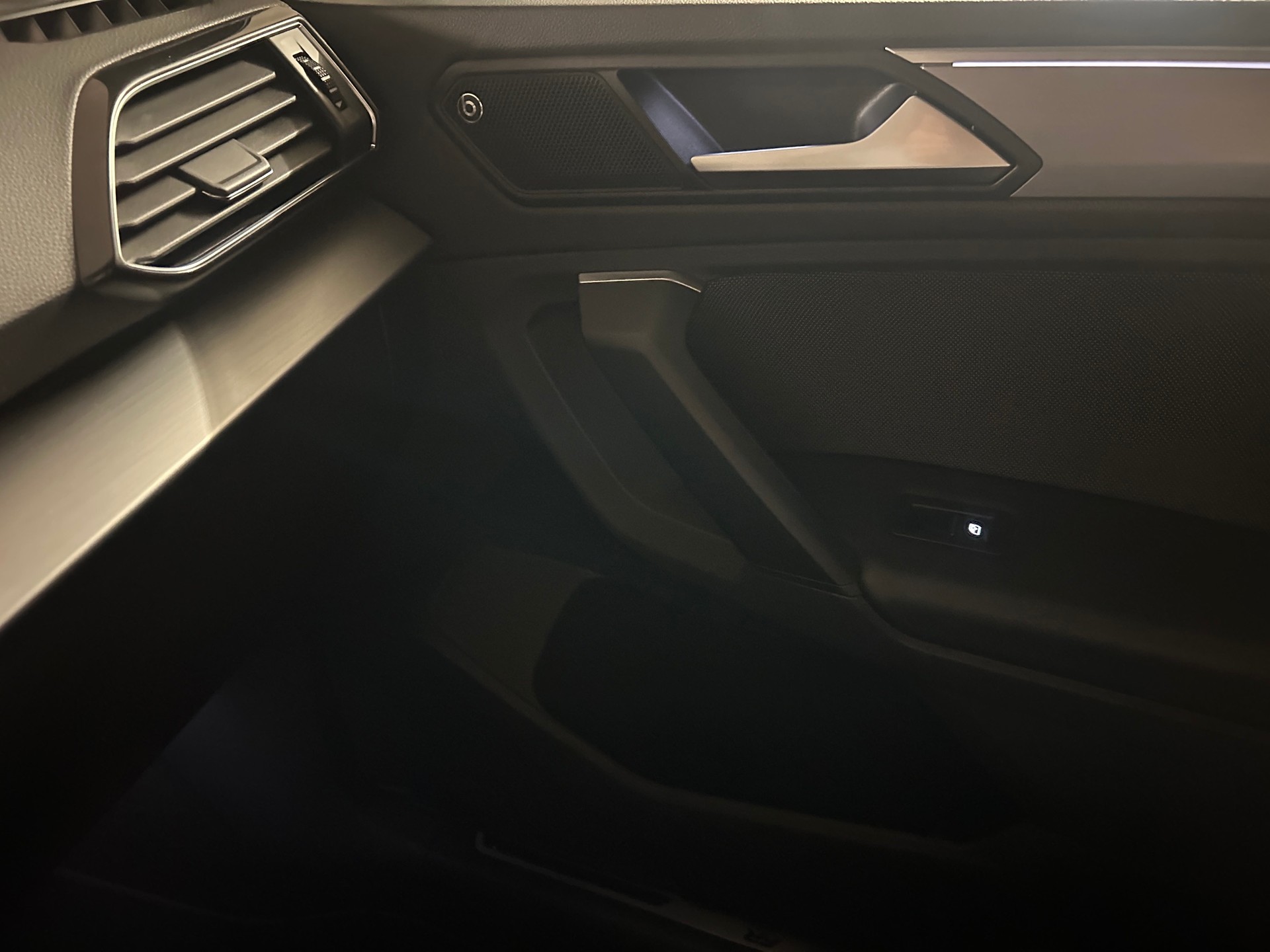 SEAT Tarraco 2.0TSI 4Drive DSG FR -AHK-Schiebedach-Beats Soundsystem-360 Grad Kamera--image-10