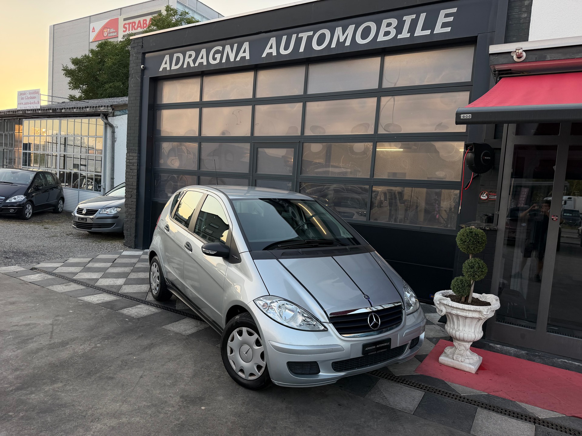 MERCEDES-BENZ A 170 Classic-showroom-element-2