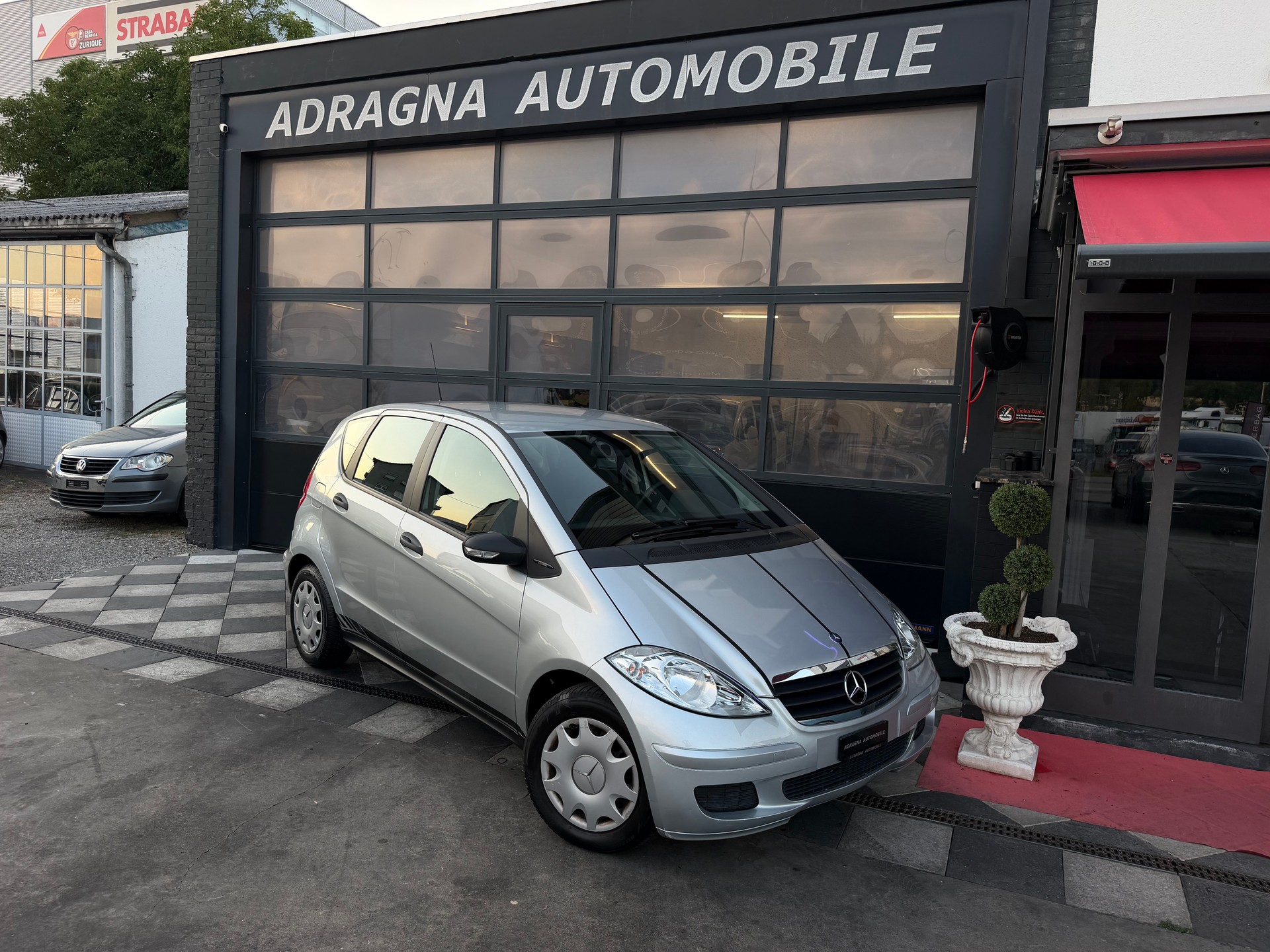 MERCEDES-BENZ A 170 Classic-showroom-element-1
