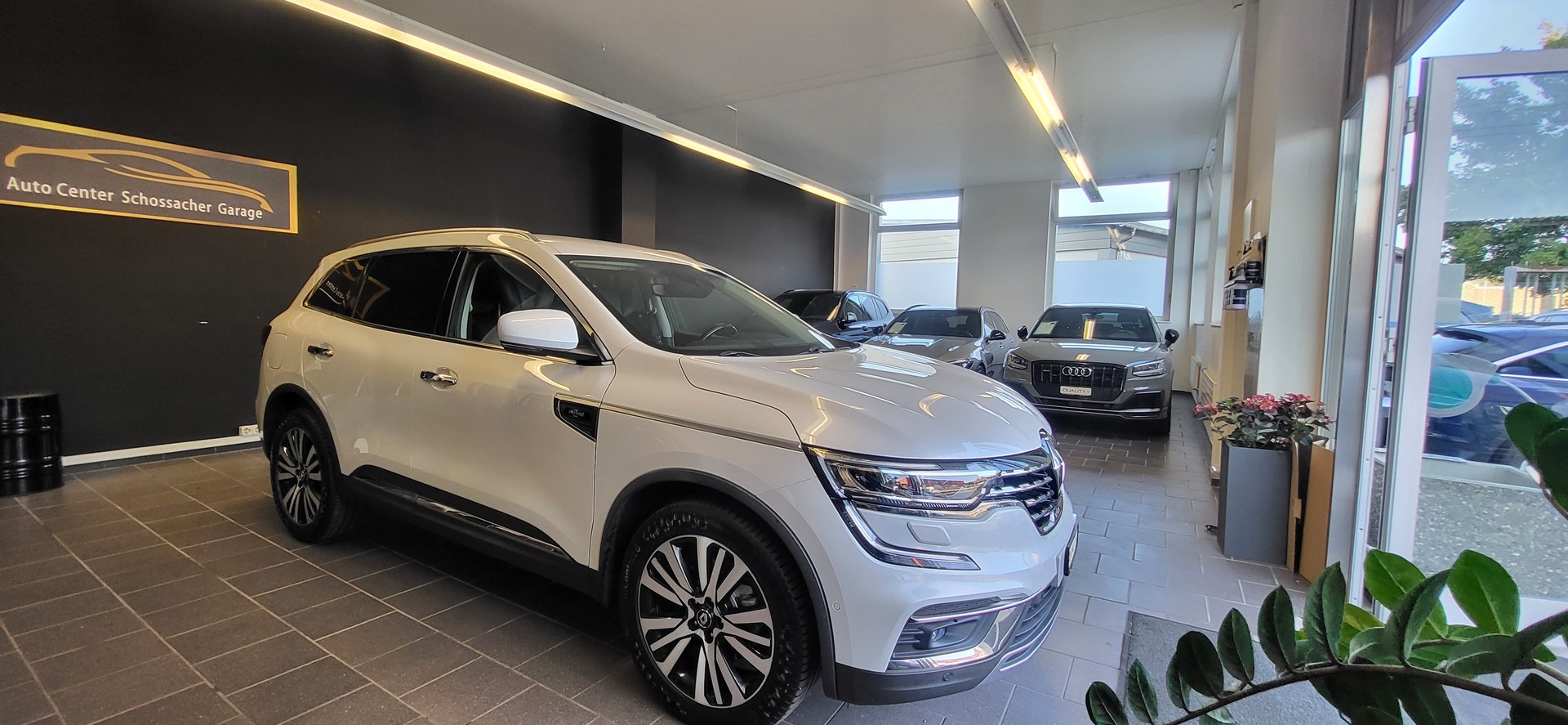 RENAULT Koleos 2.0 dCi Initiale Paris 4WD Xtronic CVT-showroom-element-2