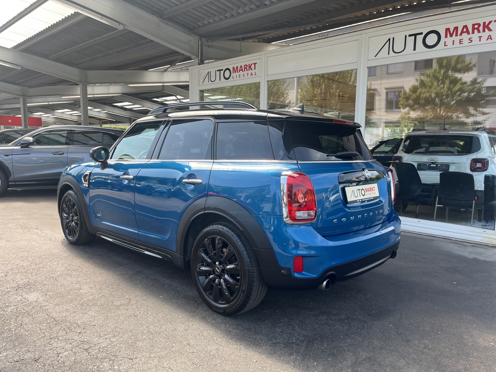 MINI Countryman Cooper S ALL4 Steptronic-showroom-element-2