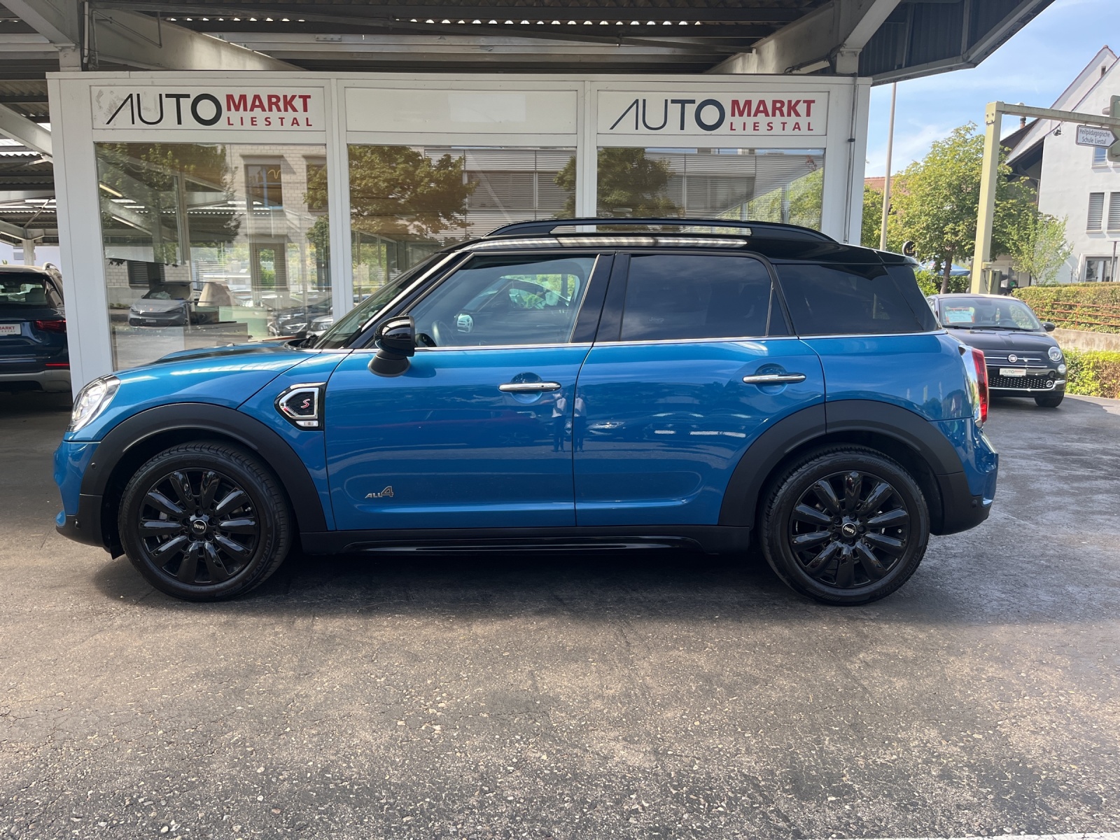 MINI Countryman Cooper S ALL4 Steptronic-showroom-element-1