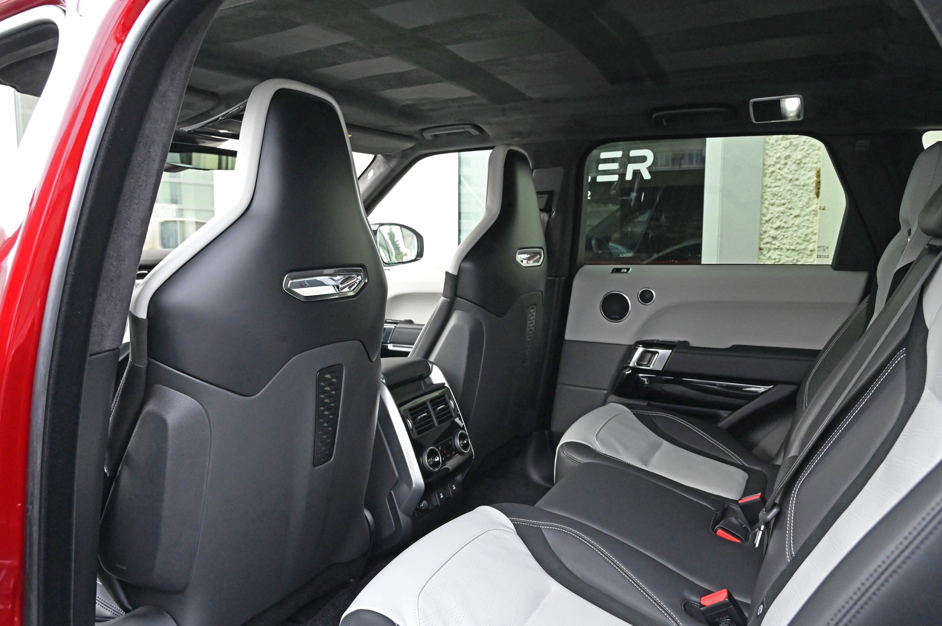 LAND ROVER Range Rover Sport 5.0 V8 S/C SVR Automatic Firenze Red-image-24
