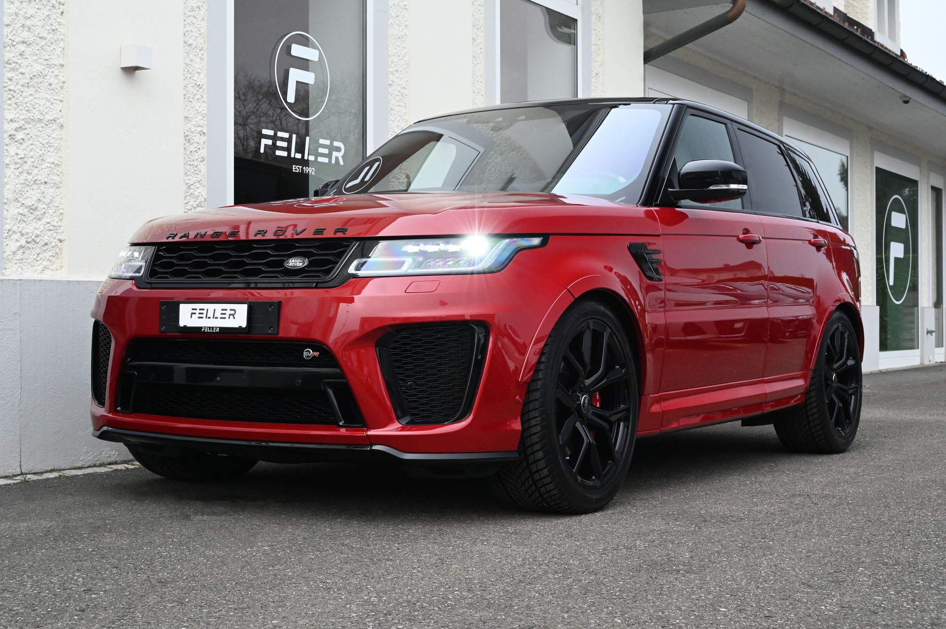 LAND ROVER Range Rover Sport 5.0 V8 S/C SVR Automatic Firenze Red-showroom-element-1