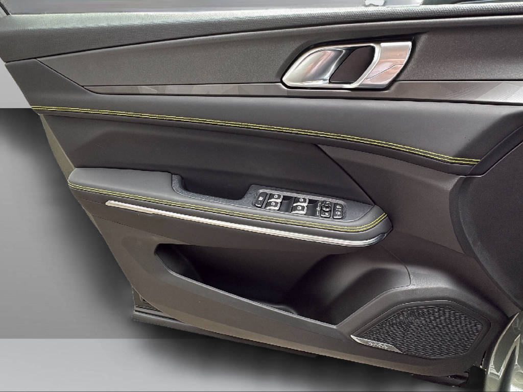 LYNK & CO 01 1.5 PHEV More-image-20