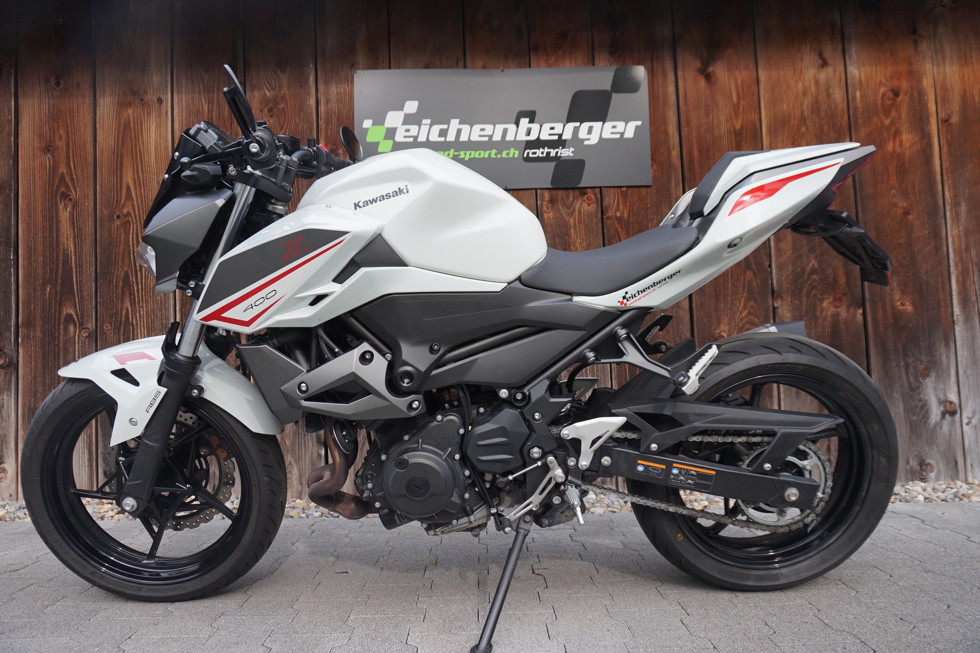 KAWASAKI Z 400 ABS mit Leovinci LV ONE EVO Auspuff-image-7