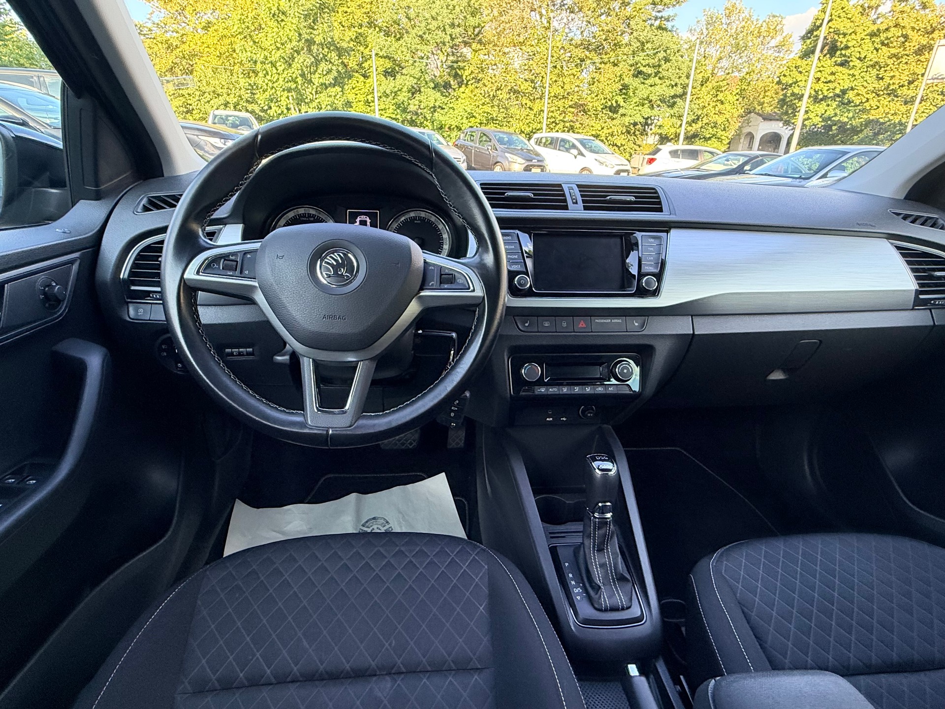SKODA Fabia 1.4 TDI Swiss Edition DSG-image-10